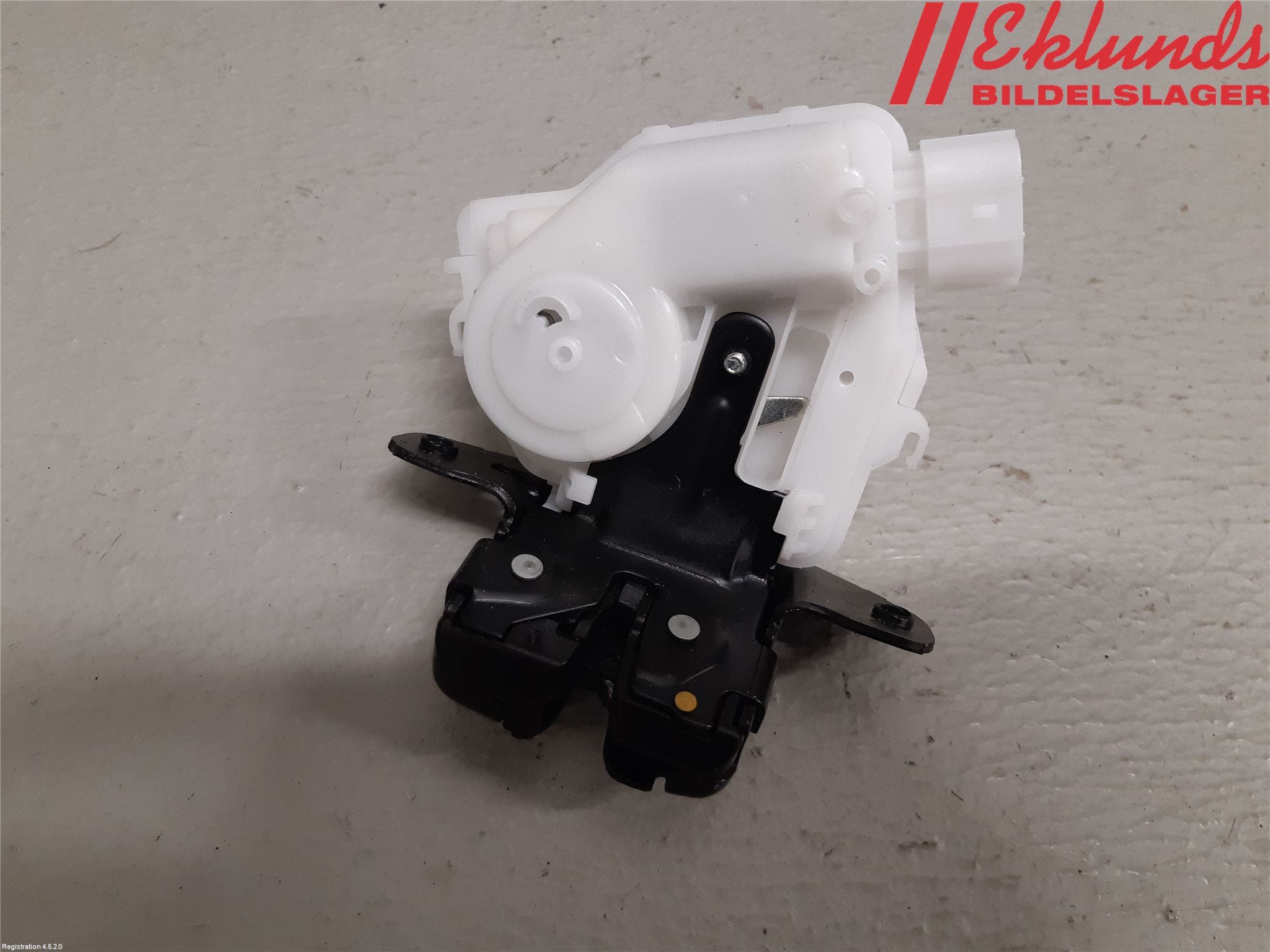 Toyota AYGO X AB70 22- Låskista Baklucka