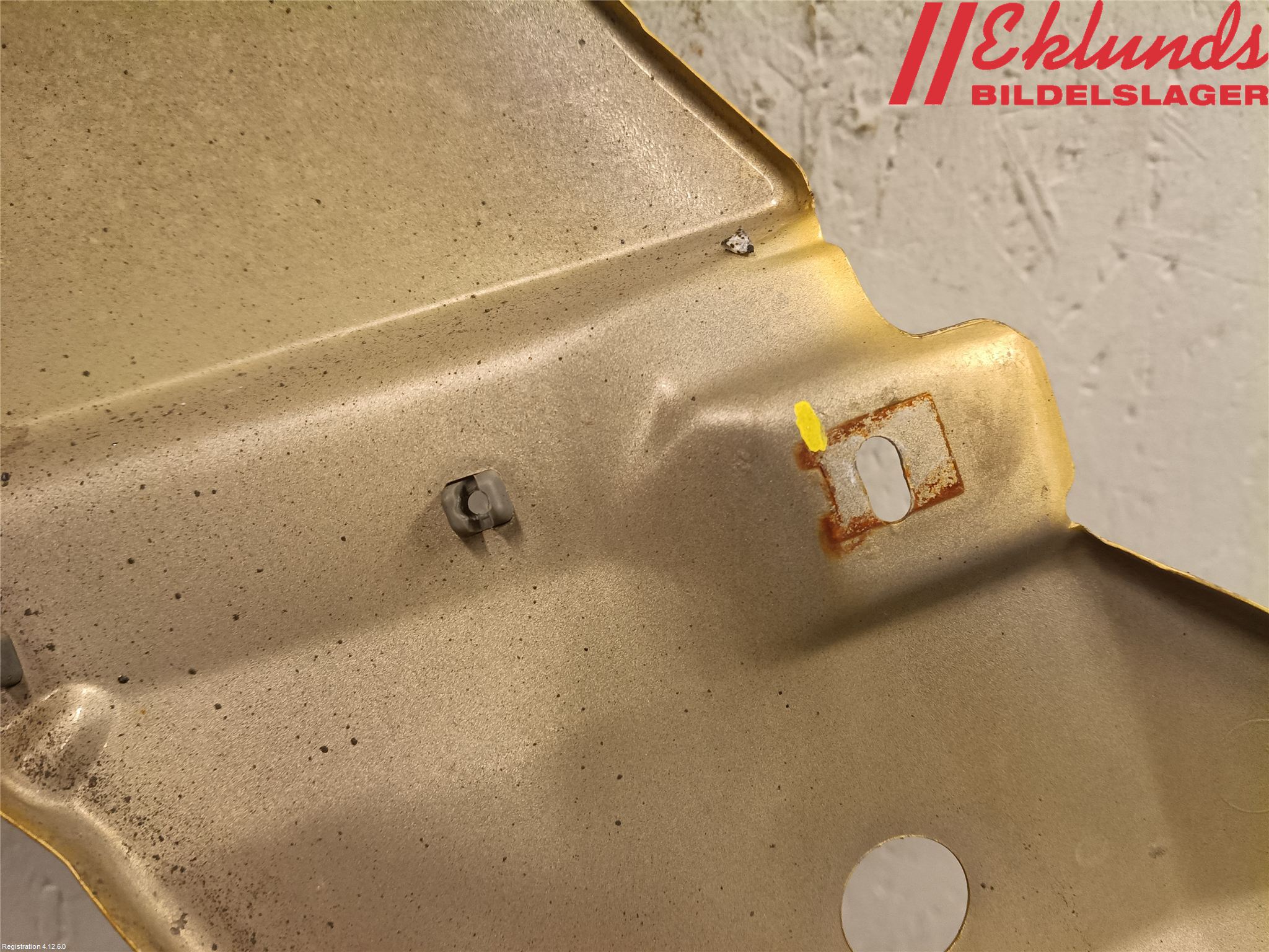 Volvo S60 01-04 Skärm Fram Vänster