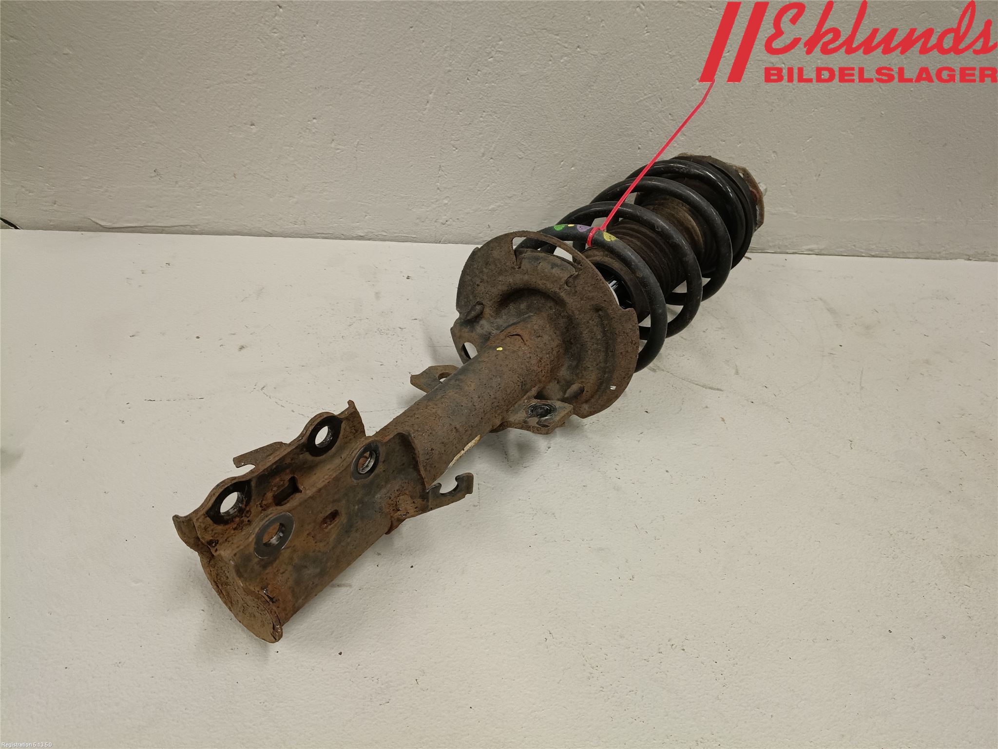 Ford FIESTA 13-17 Fjäderben Fram Vänster