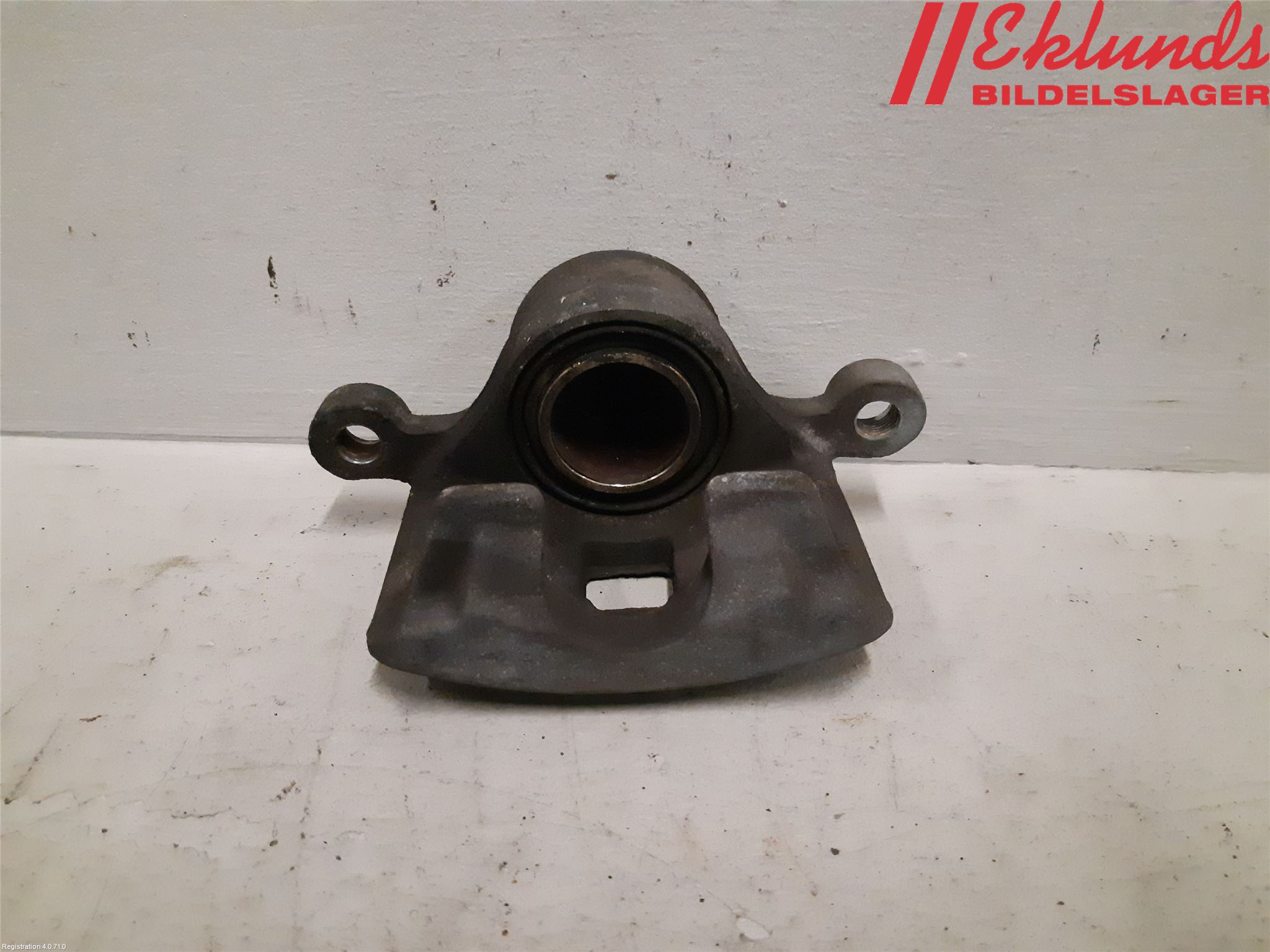 Mitsubishi ECLIPS Bromsok Fram Höger