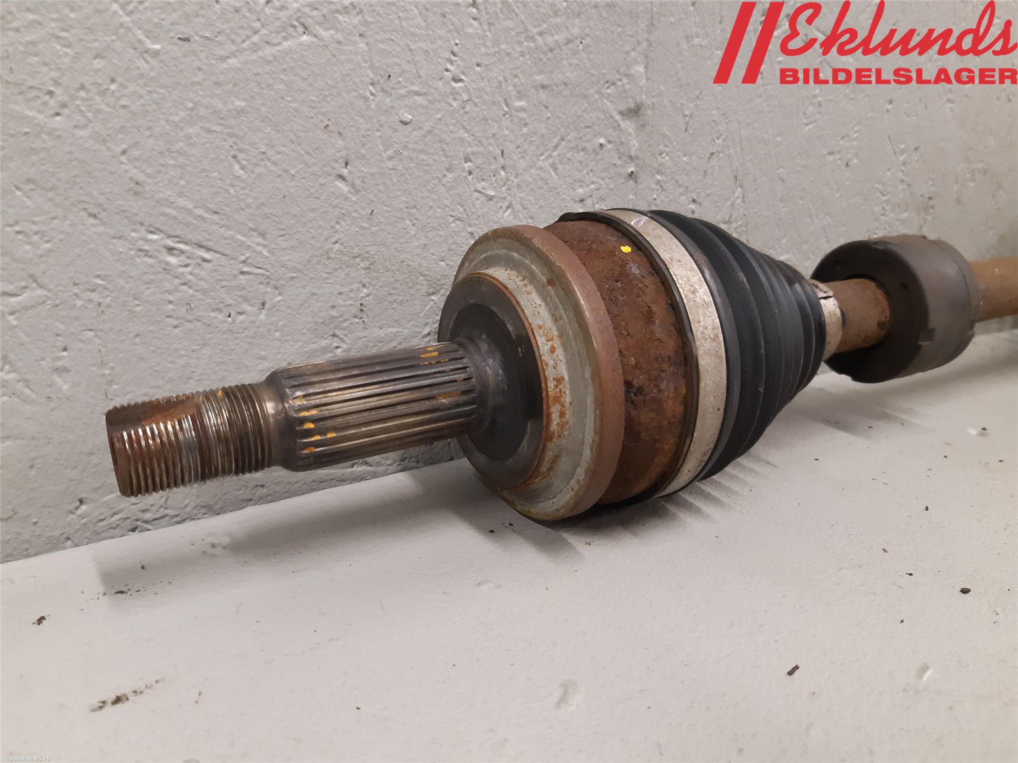 Toyota AVENSIS 09-15 Drivaxel Fram Höger