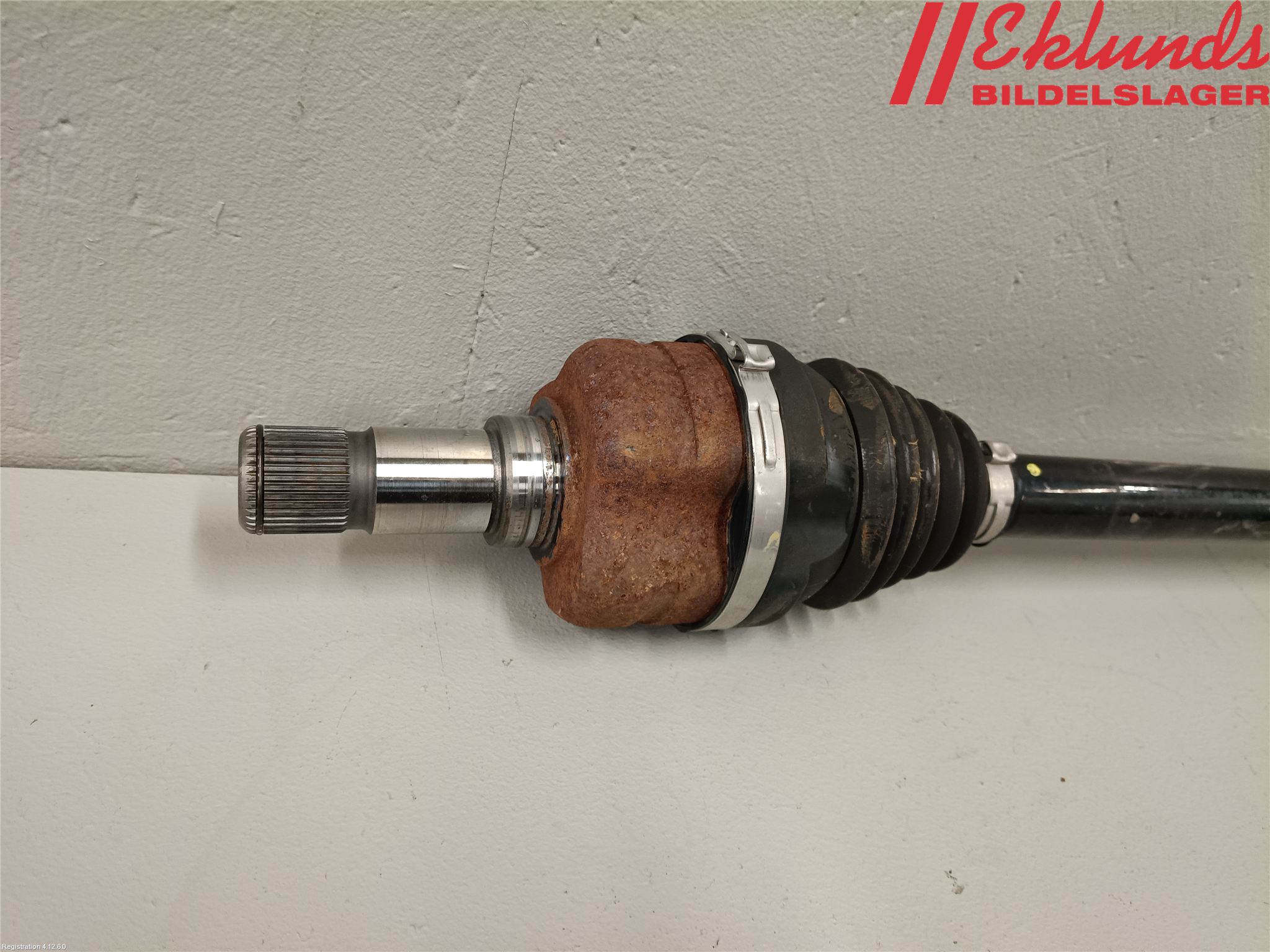Volkswagen VW ID.4 21- Drivaxel Bak Höger