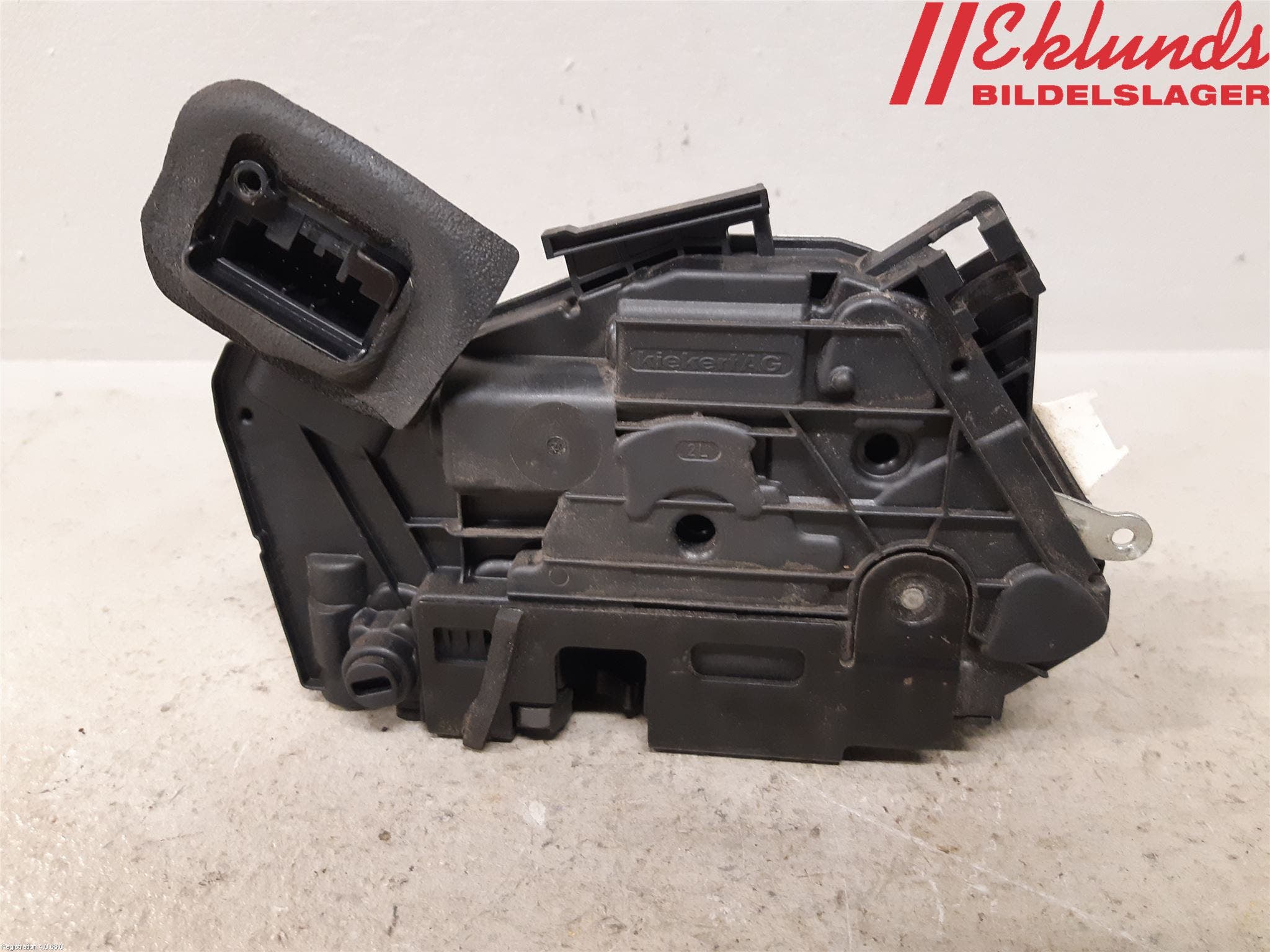 Volkswagen VW POLO 10-17 Låskista-Dörrlås