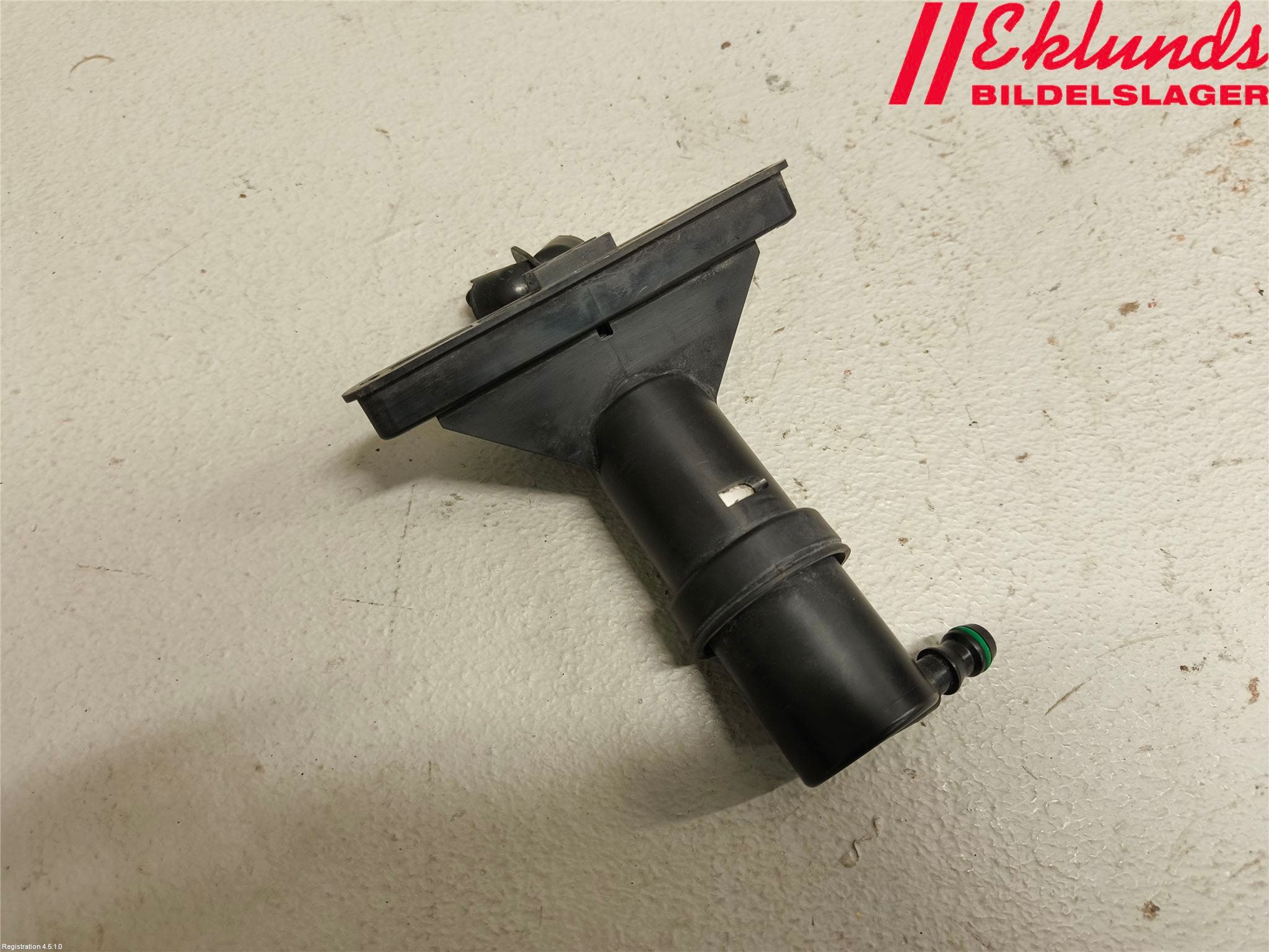 BMW 5 E60/61 Sed/Tou 02-10 Spolarmunstycke Strålkastare