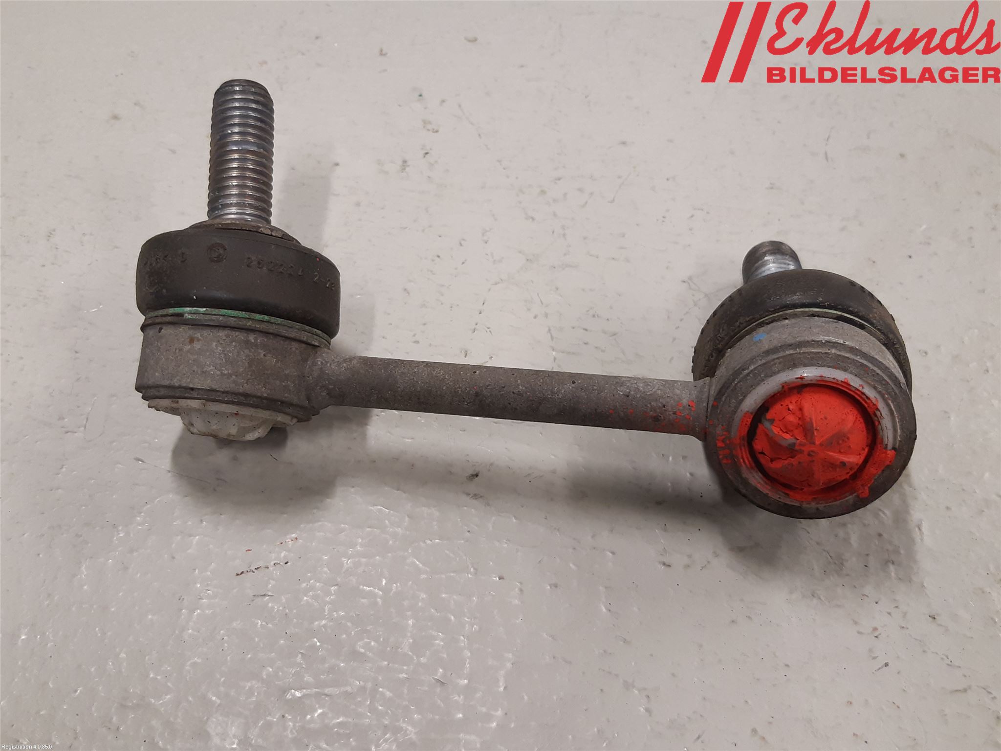 Volvo XC90/RECHARGE 16- Krängningshämmarstag Bak