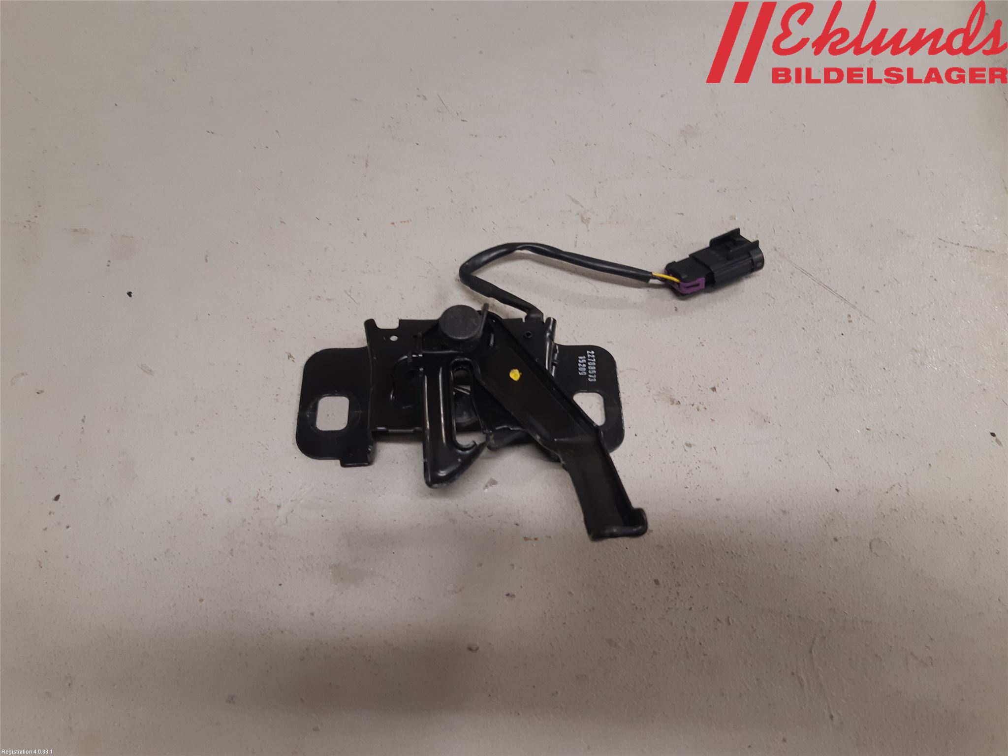 Opel INSIGNIA 09-16 Huvlås