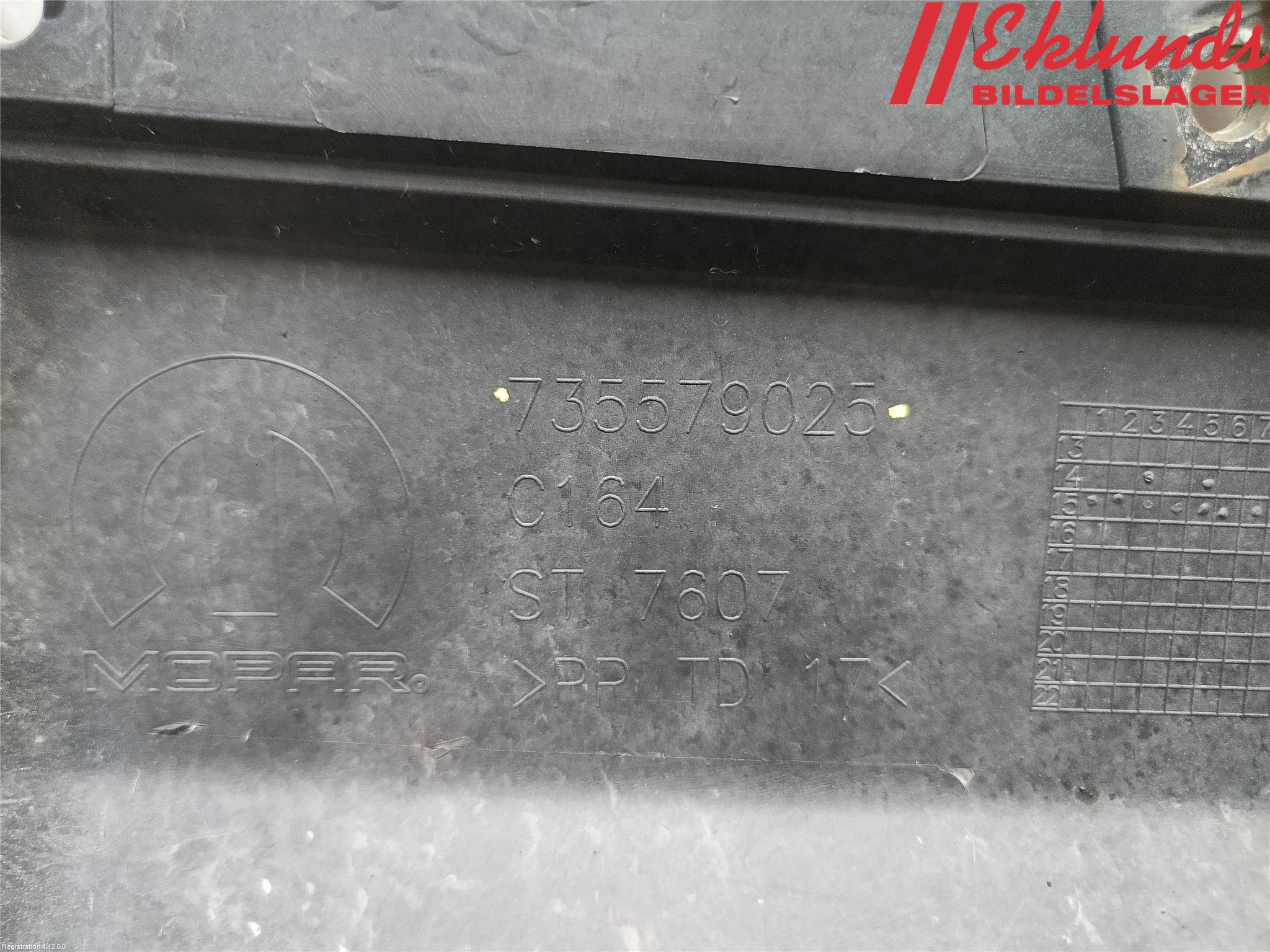 Jeep RENEGADE Stötfångardel Fram Mitt