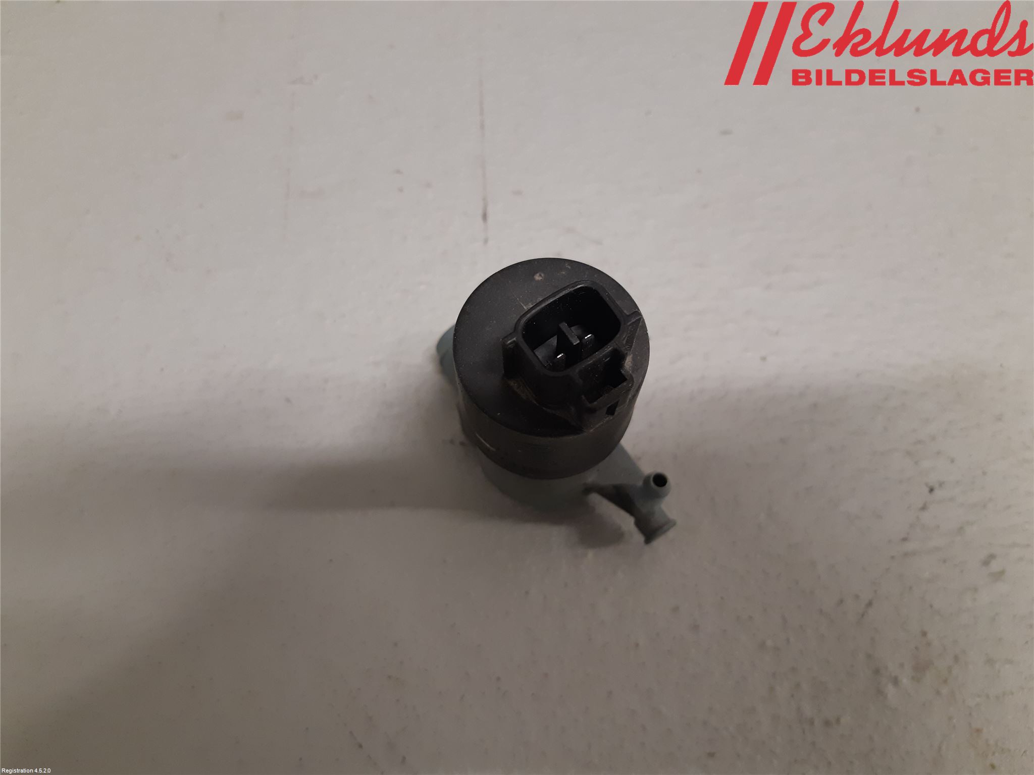 Toyota YARIS XP130 15-20 Spolarpump Vindruta