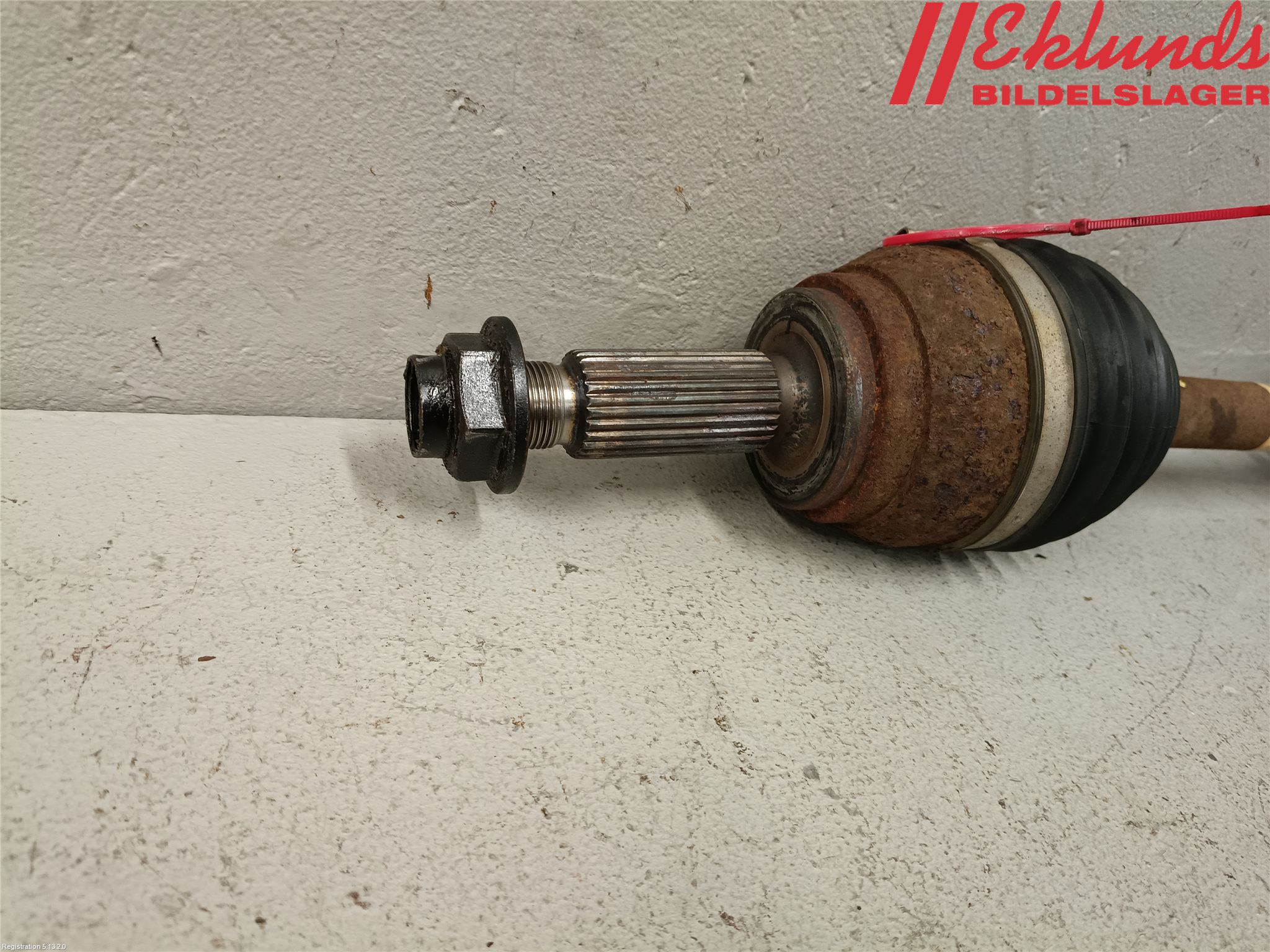 Kia NIRO (DE) 17-22 Drivaxel Fram Vänster