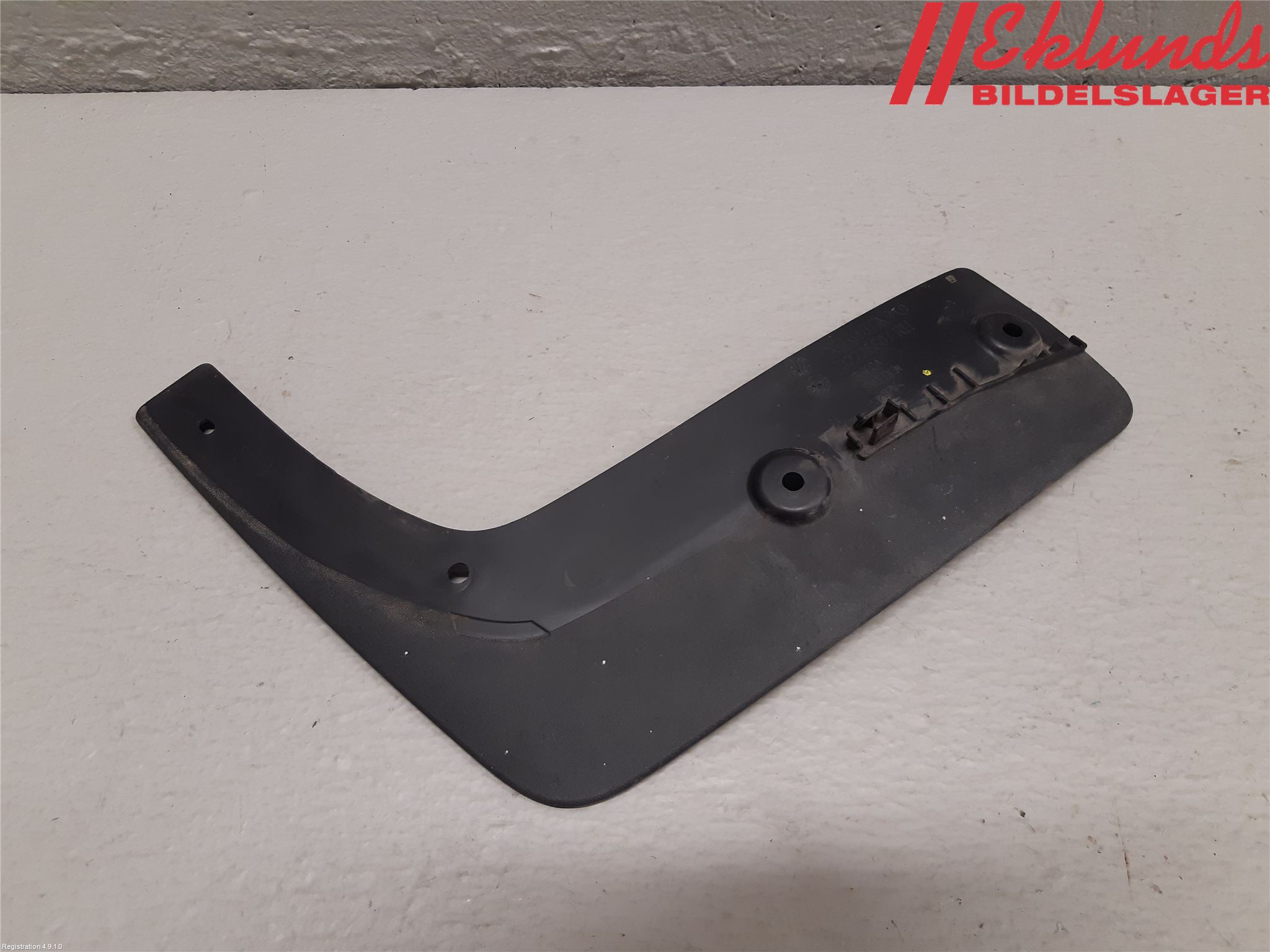 Volvo XC40/RECHARGE 18- Stänkskydd