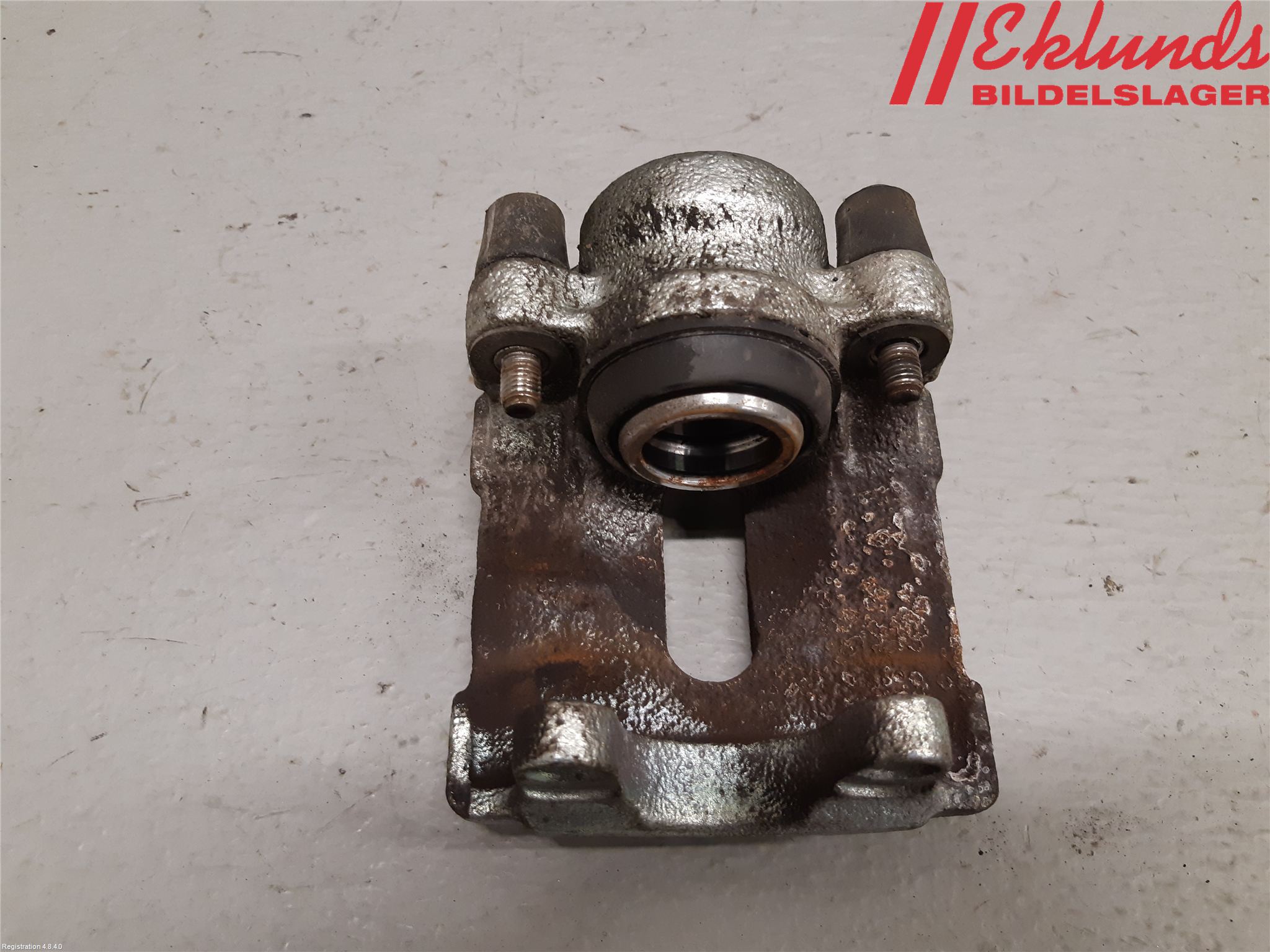 BMW 1 E87/81 5D/3D 03-11 Bromsok Bak Vänster