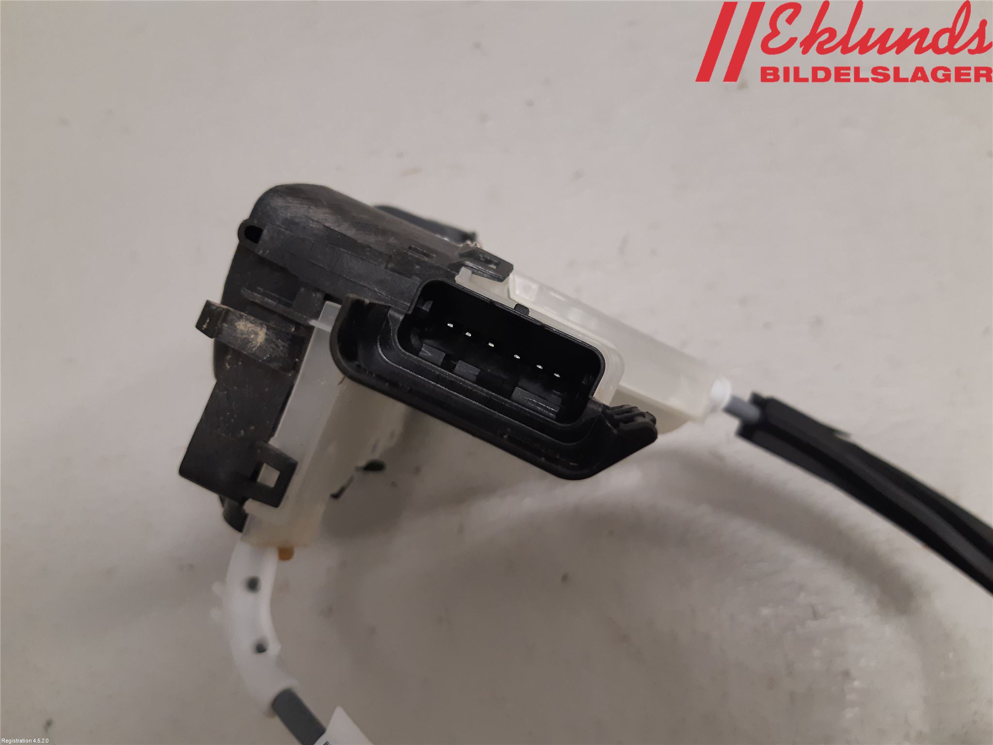 Opel MOKKA 21- Låskista-Dörrlås