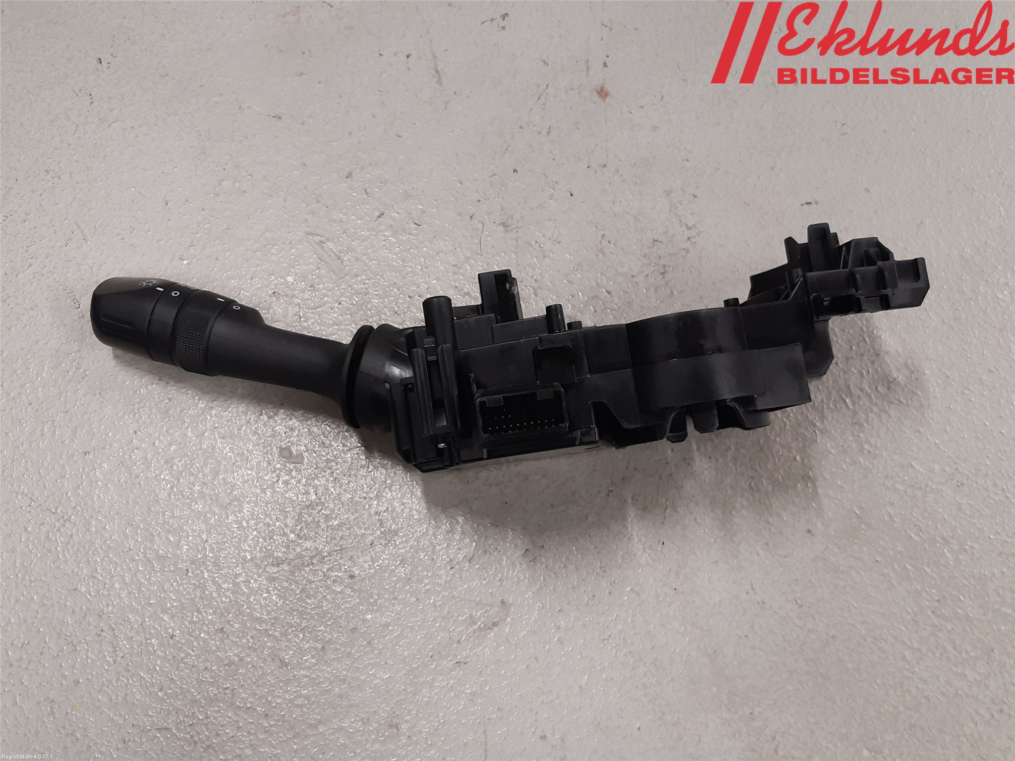 Toyota AURIS 13-19 Spak Blinkers-Ljusomk