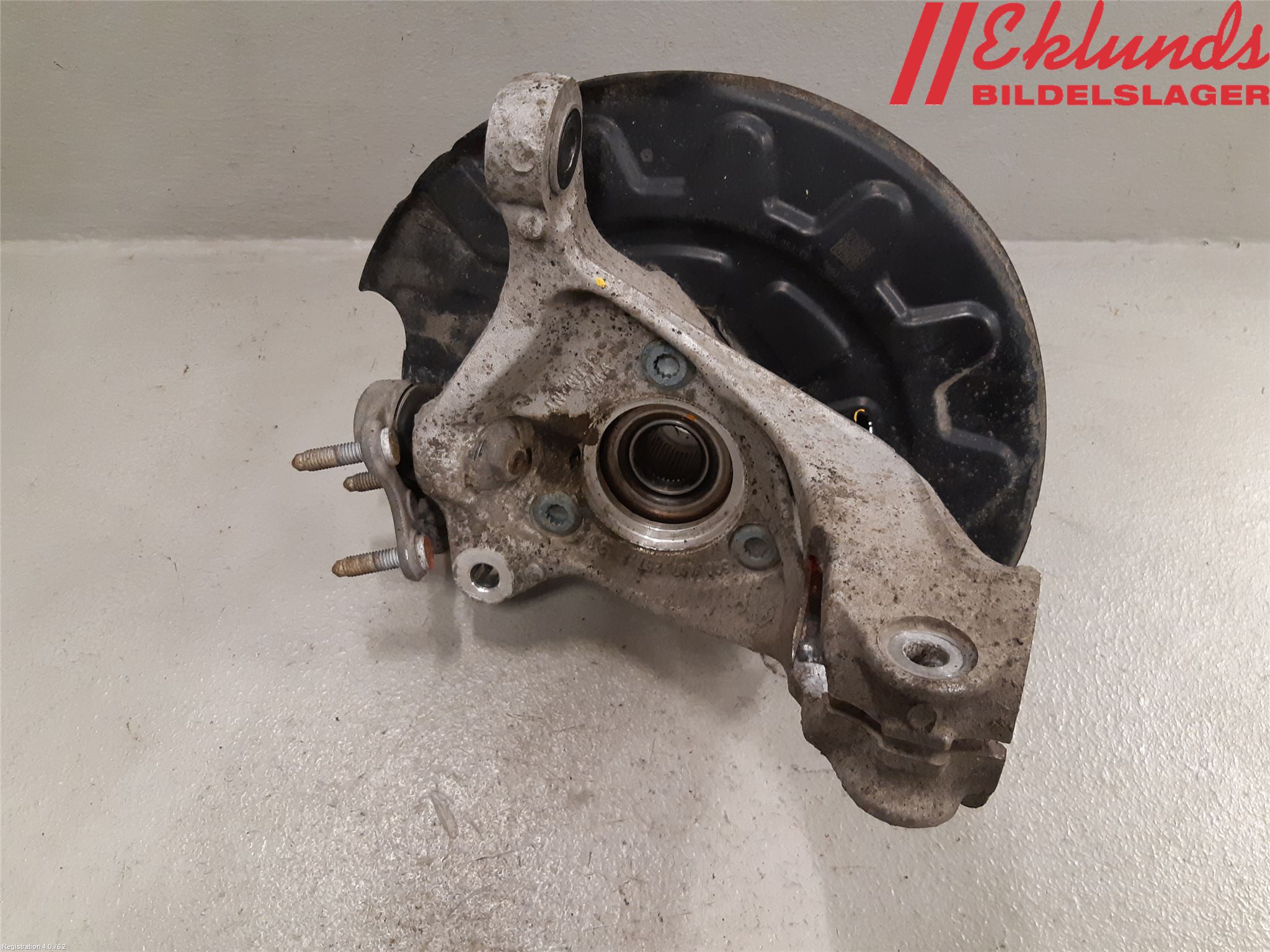 Audi Q2/SQ2 17- Styrspindel Lagerhus Vä