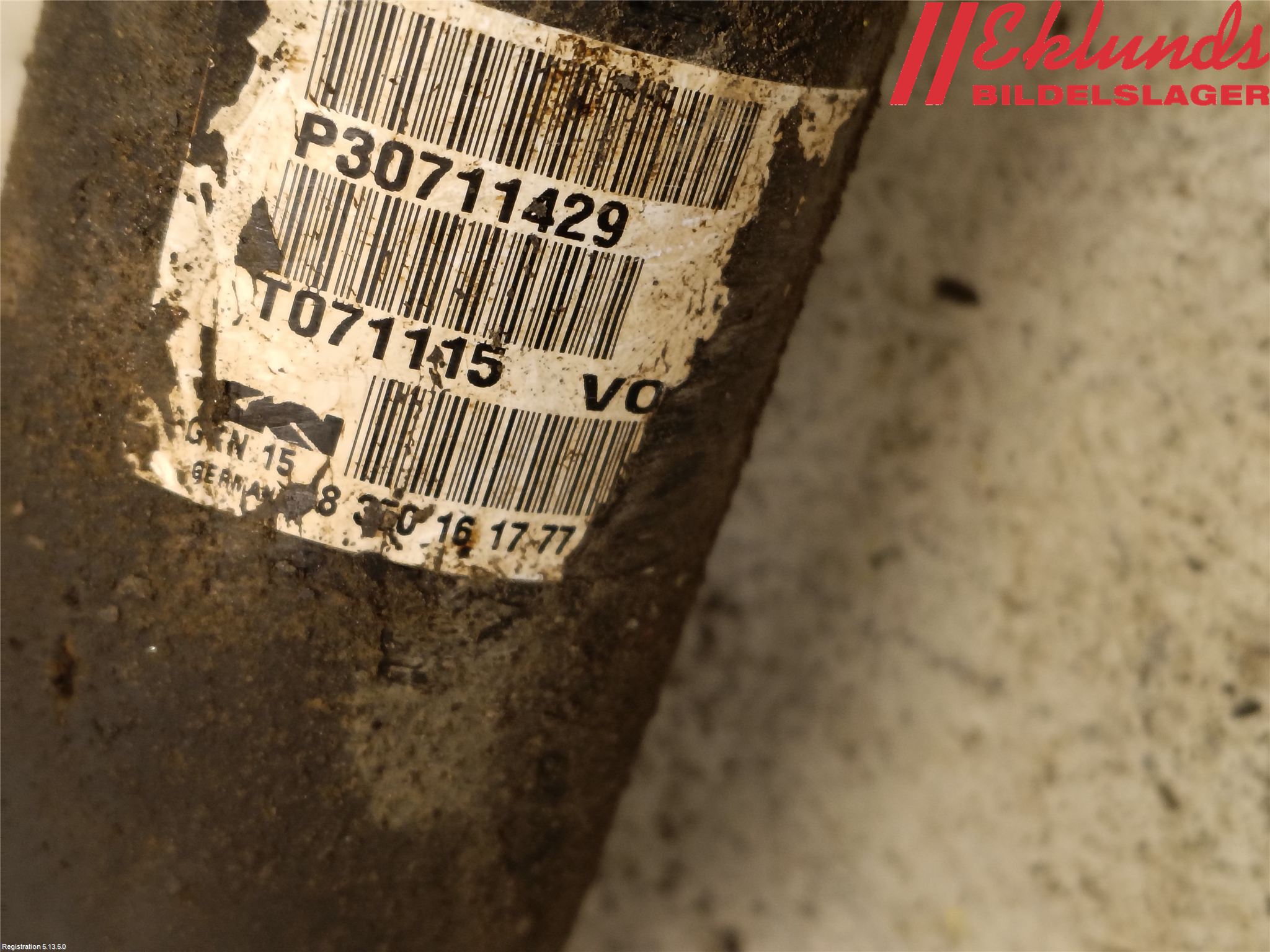 Volvo XC70 08-13 Drivaxel Fram Vänster