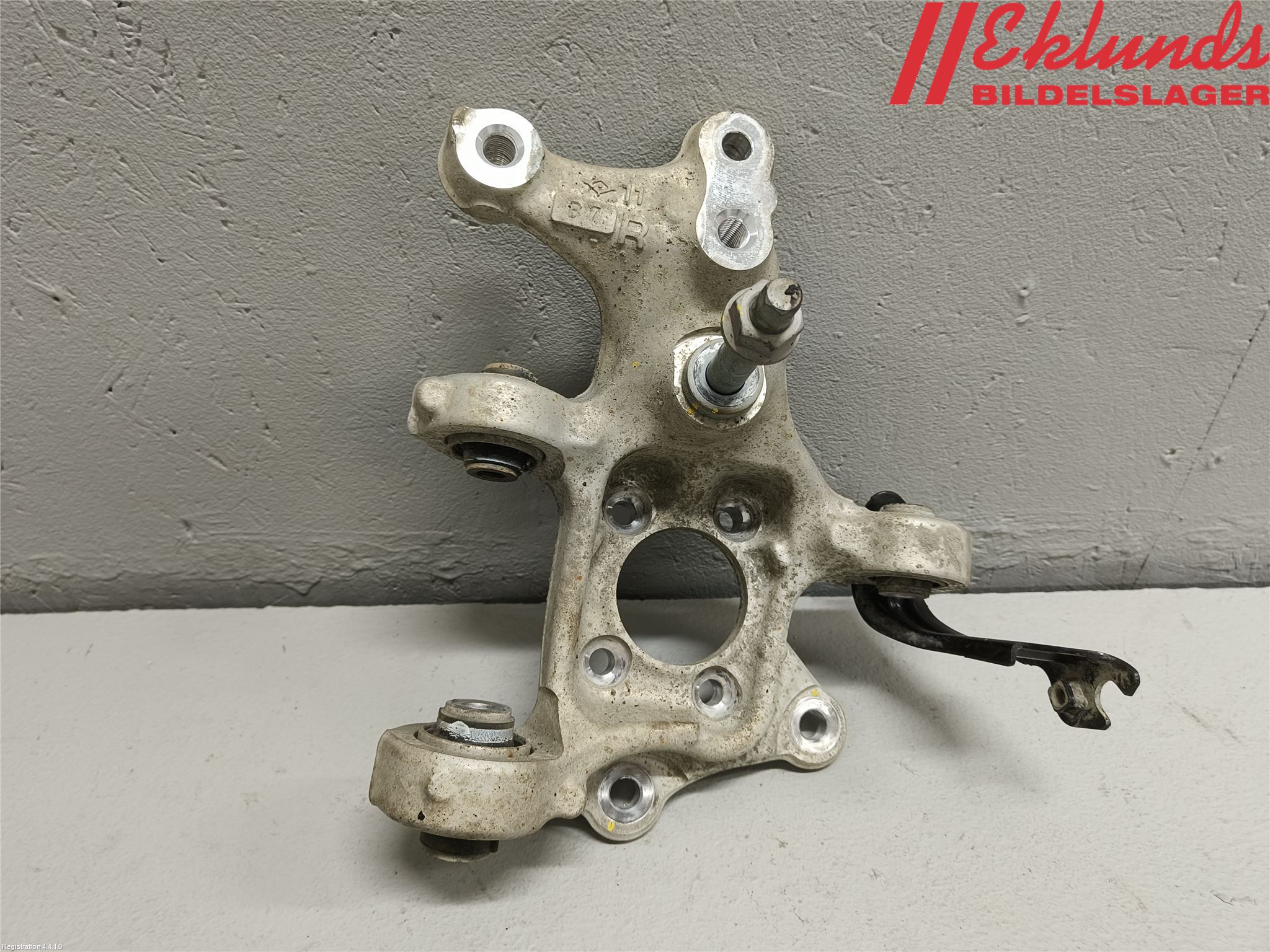 Toyota bZ4X EA10 22- Hjullagerhus-Spindel Hö B