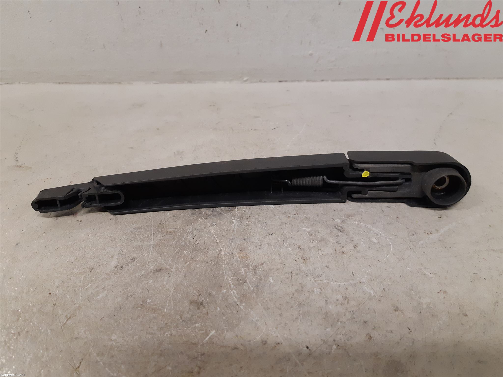 Fiat 500X 15- Torkararm-Bakruta