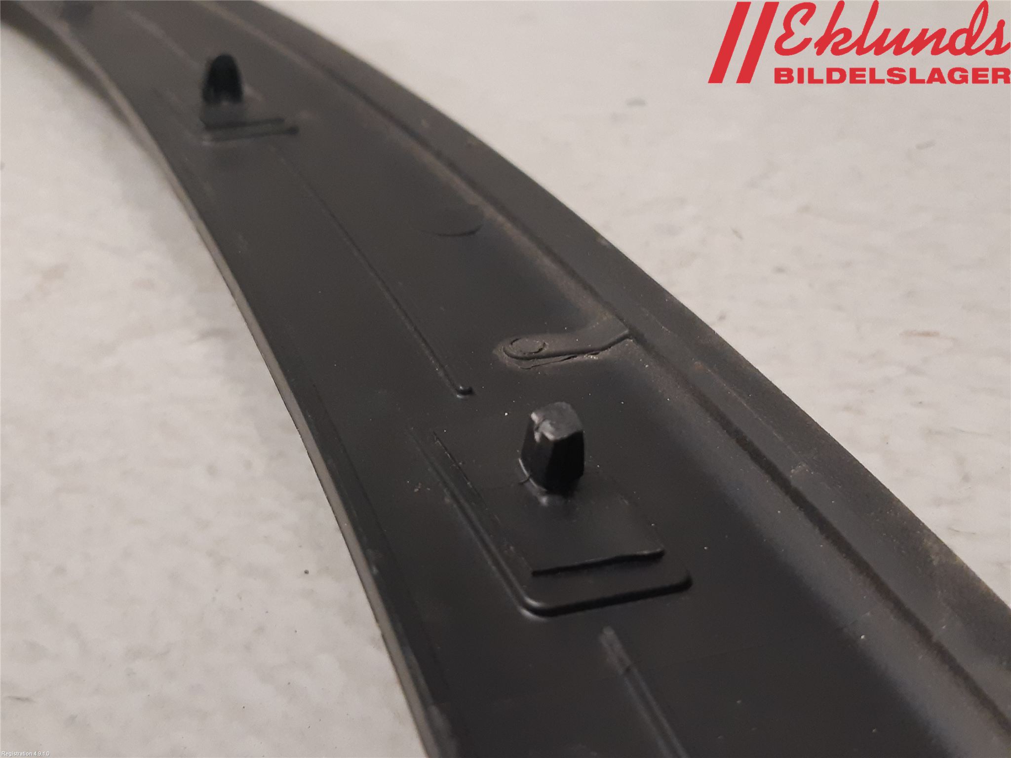 Audi Q7/SQ7 List Fram-Huv-Front