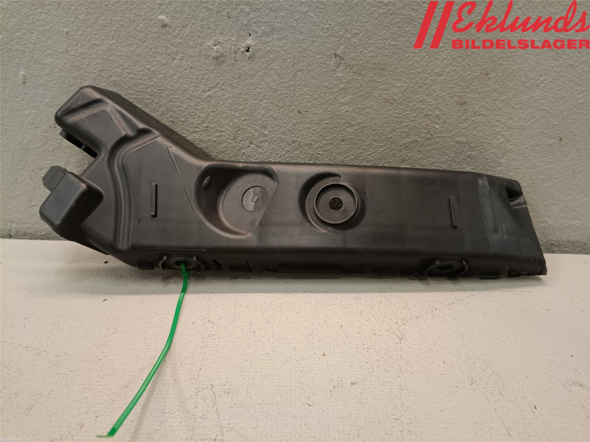 Seat LEON 13-20 Stötfångarfäste Bak Hö