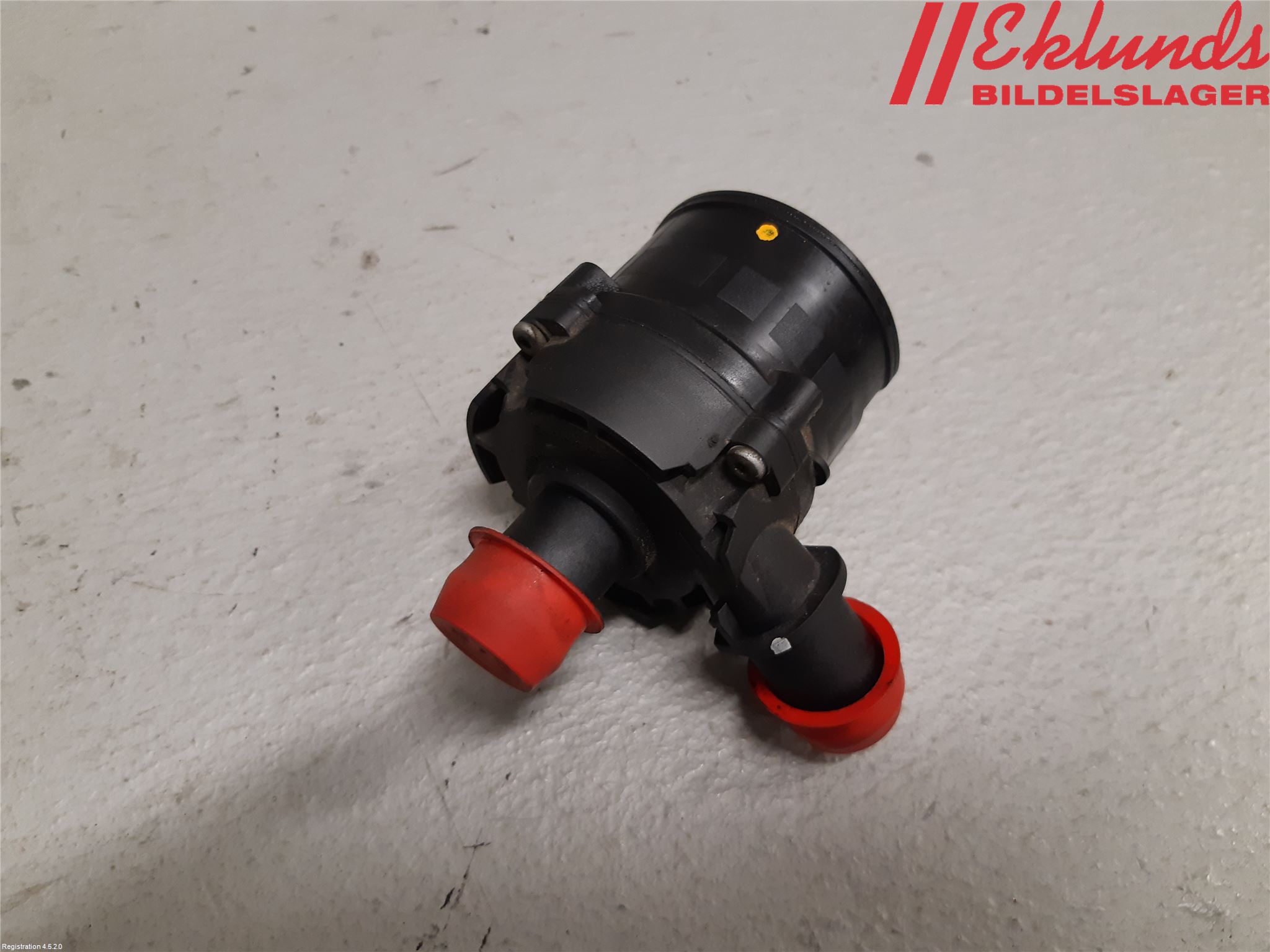 Volkswagen VW CADDY 16-20 Vattenpump