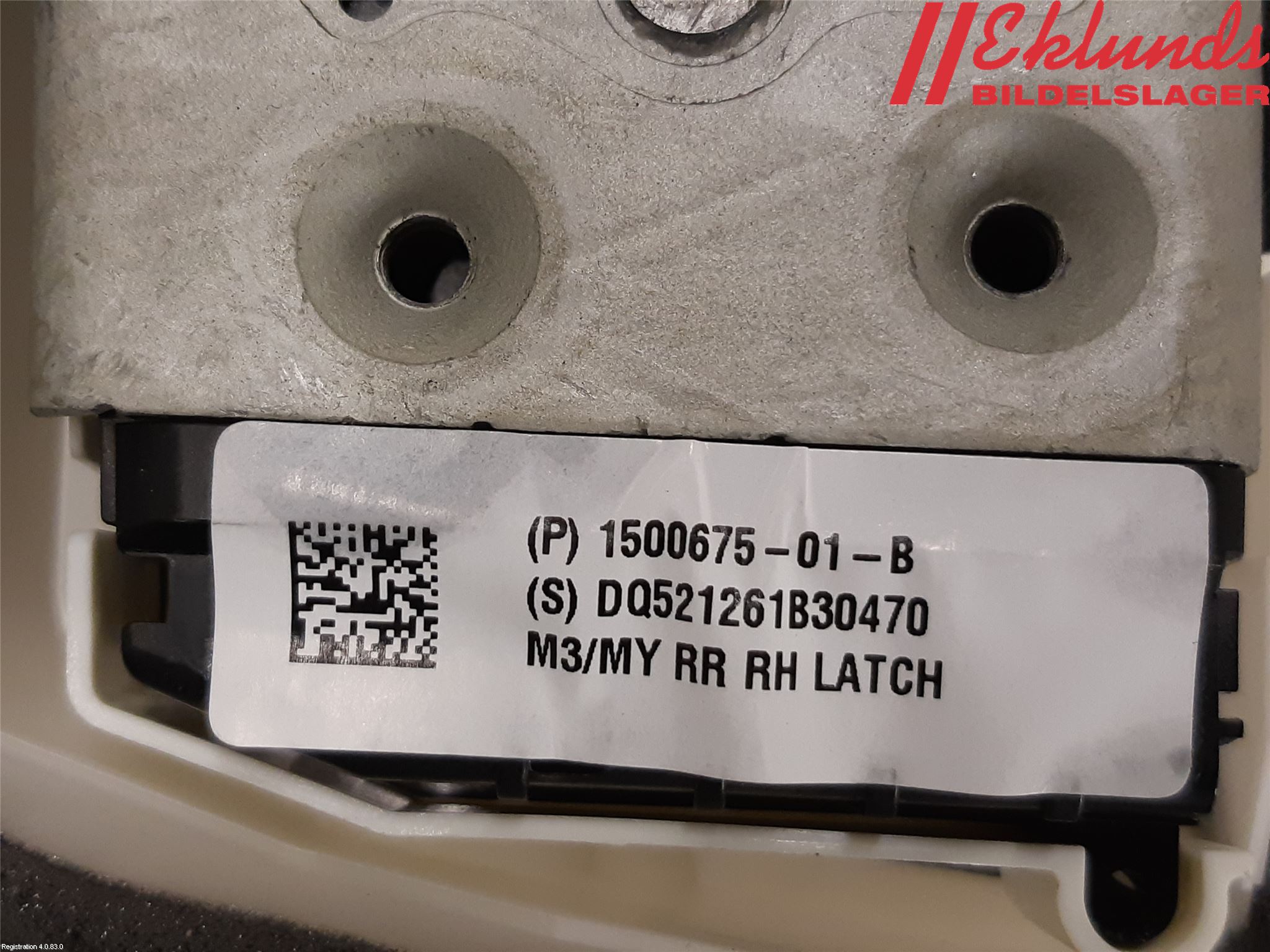 Tesla MODEL Y 21- Låskista-Dörrlås