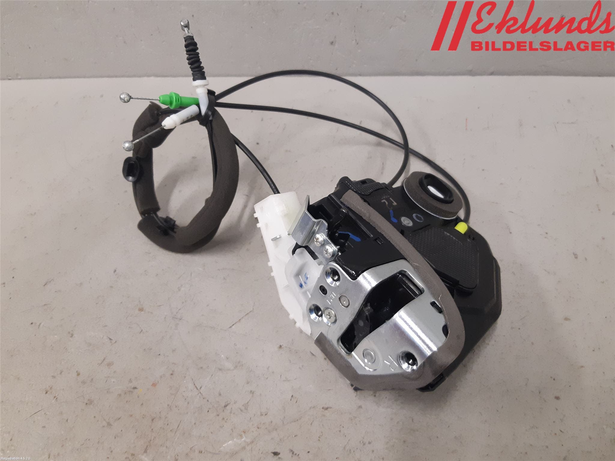 Toyota C-HR 16-23 Låskista-Dörrlås