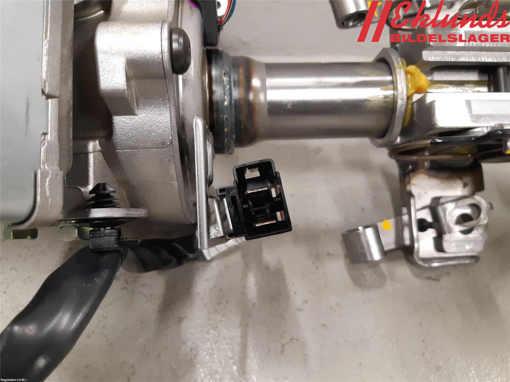 Hyundai i30 GD 13-17 Rattaxelagg Med Inb Servo