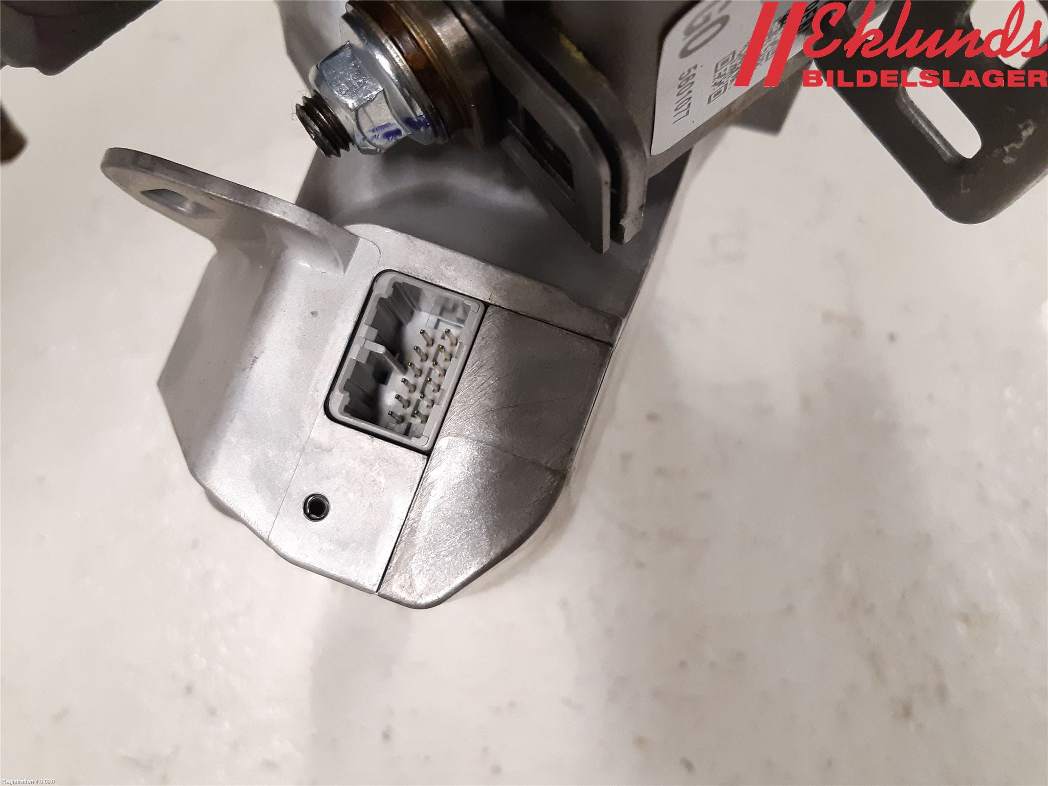 Honda HR-V 15-21 Rattaxelagg Med Inb Servo