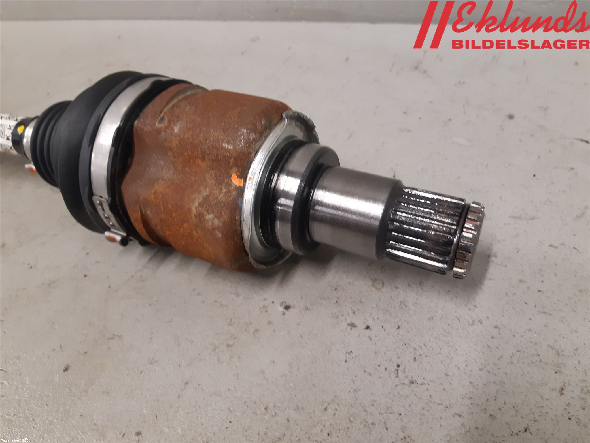 Toyota COROLLA 19- Drivaxel Fram Vänster