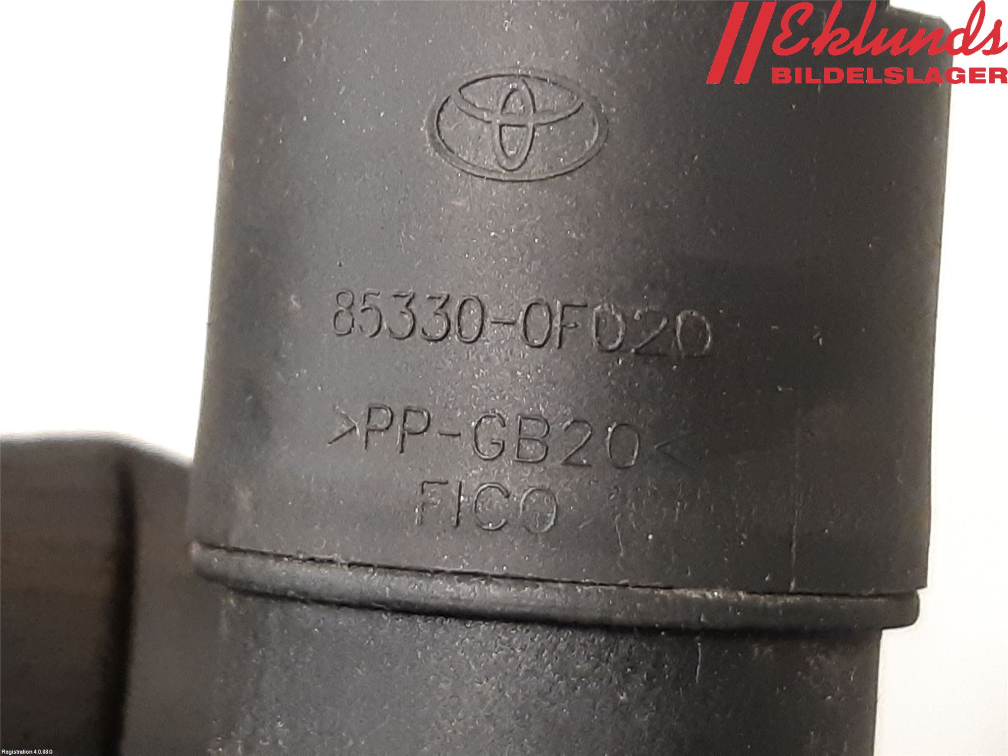 Toyota YARIS XP130 12-14 Spolarpump Baklucka