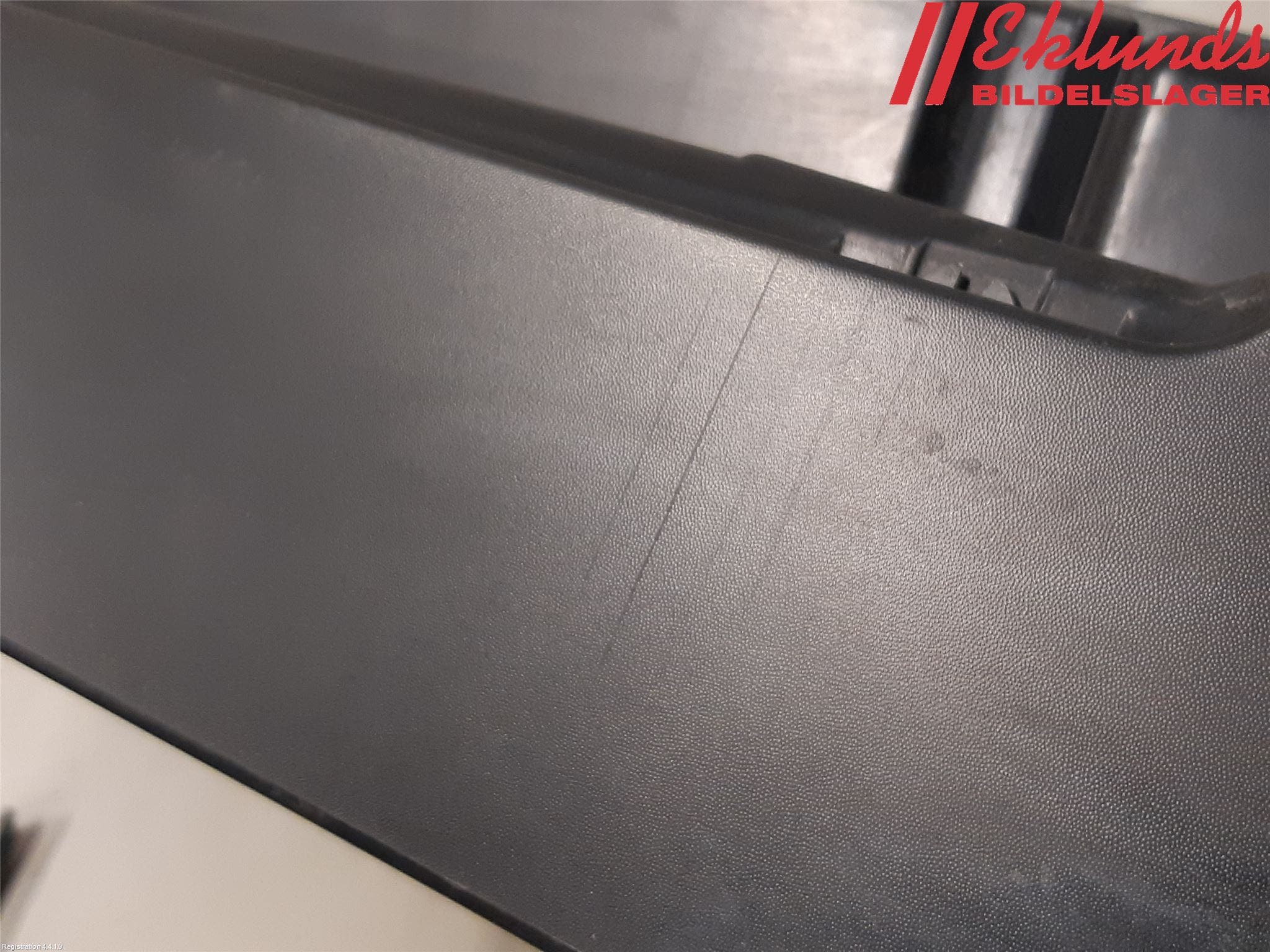 Opel VIVARO 15-19 Bakljussarg