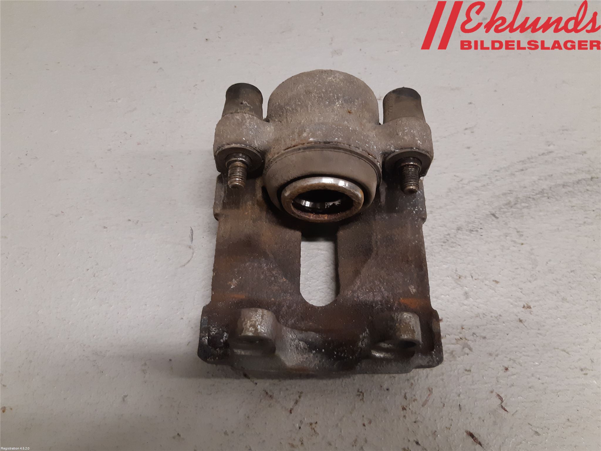 BMW 1 E87/81 5D/3D 03-11 Bromsok Bak Vänster