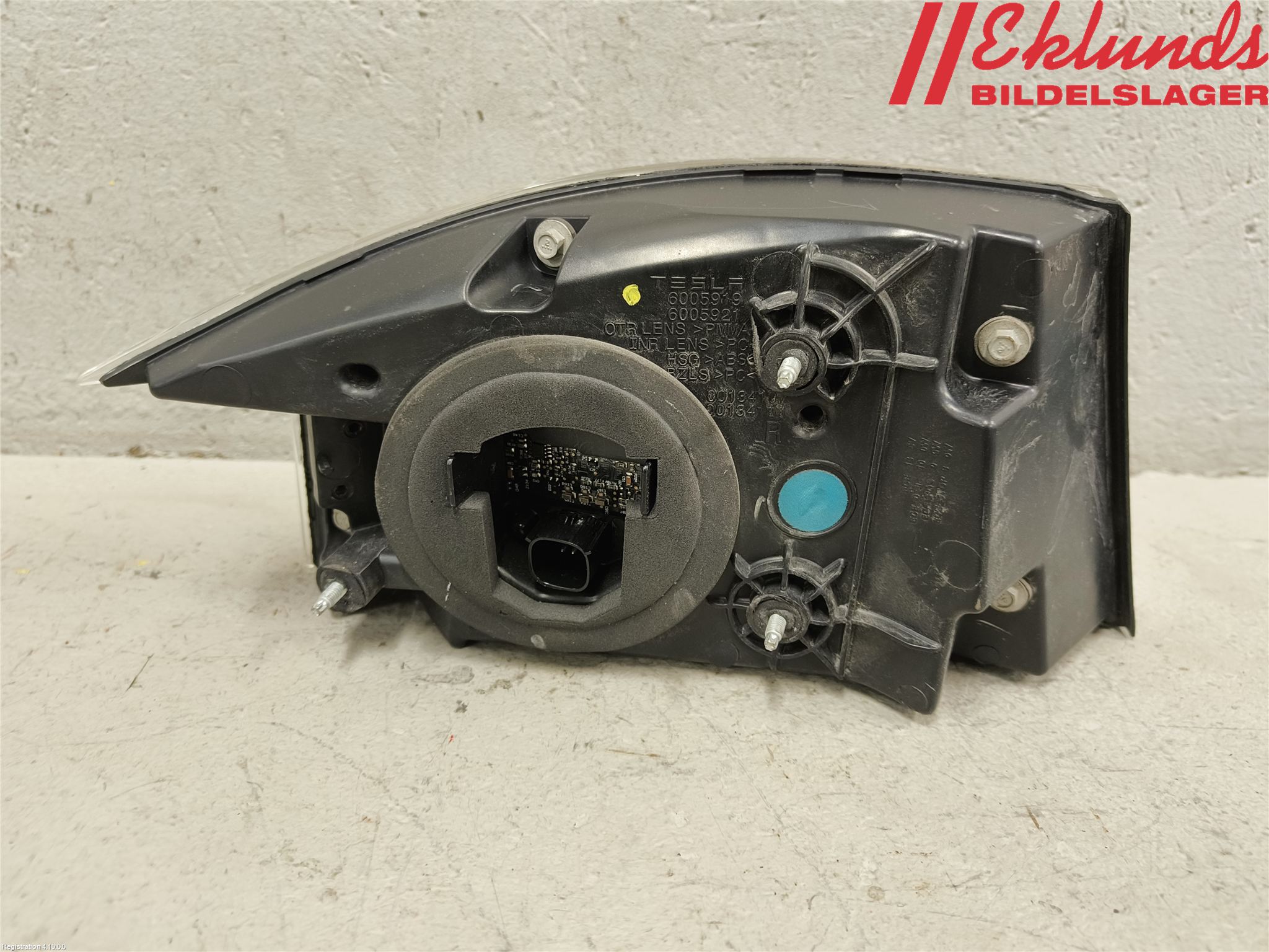 Tesla MODEL S 13- Bakljus Höger