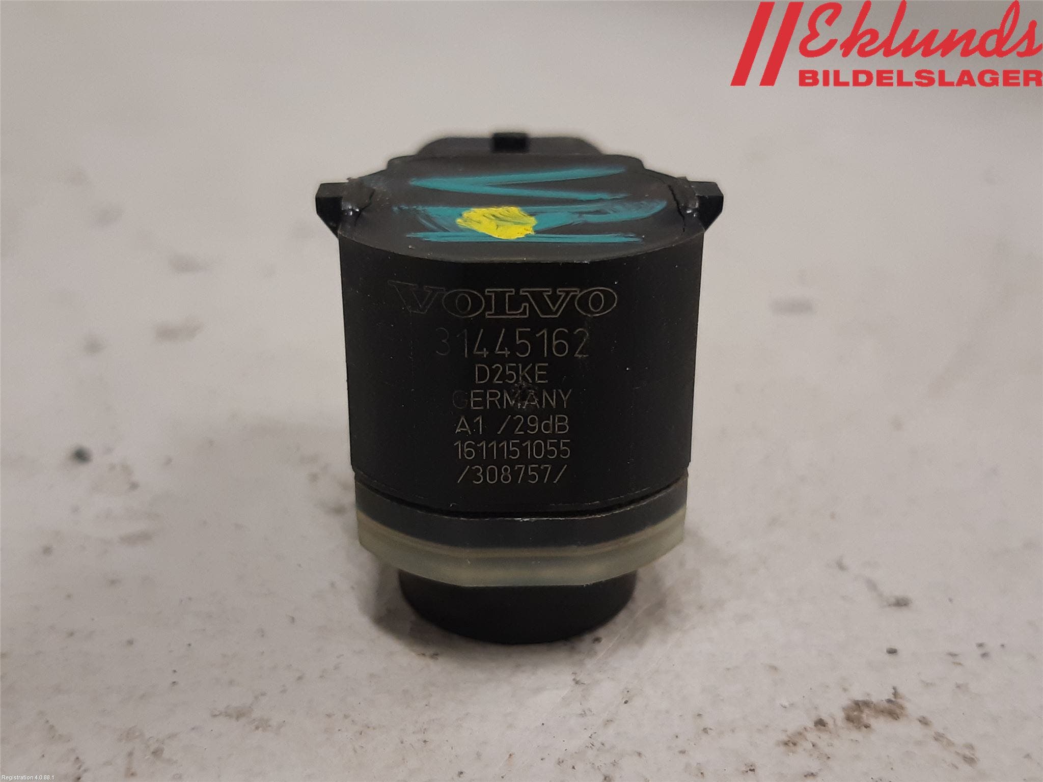 Volvo V40 CROSS COUNTRY 13-19 Parkeringshjälp Backsensor