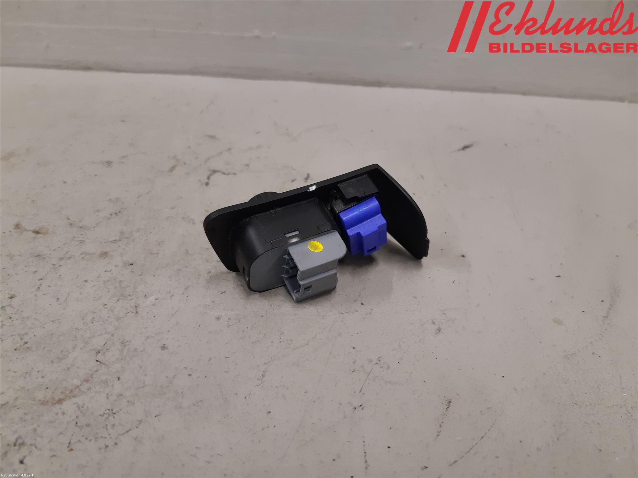 Volkswagen VW CADDY 11-15 Strömställare Spegel