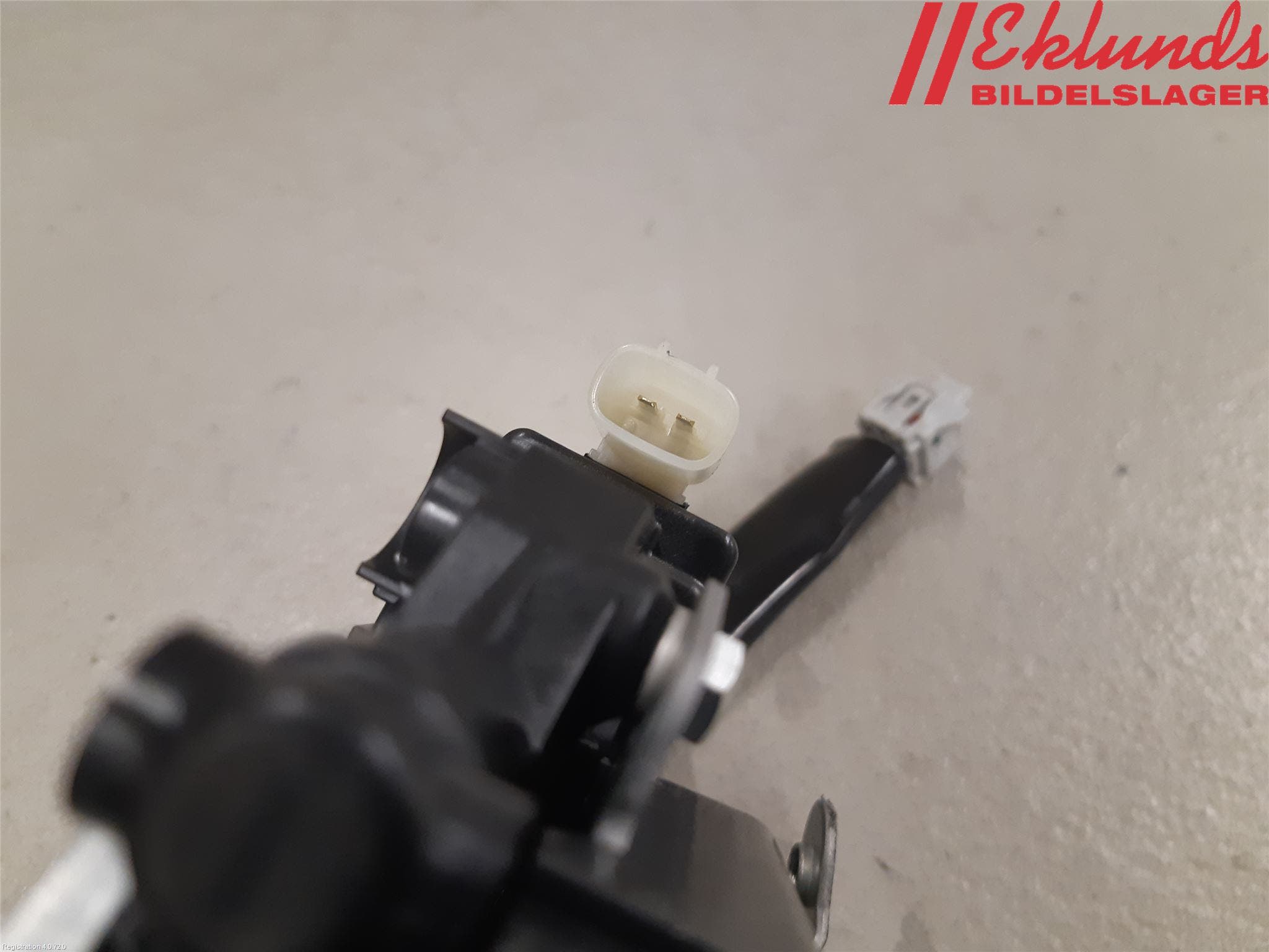 Toyota RAV4 13-18 Låskista Baklucka