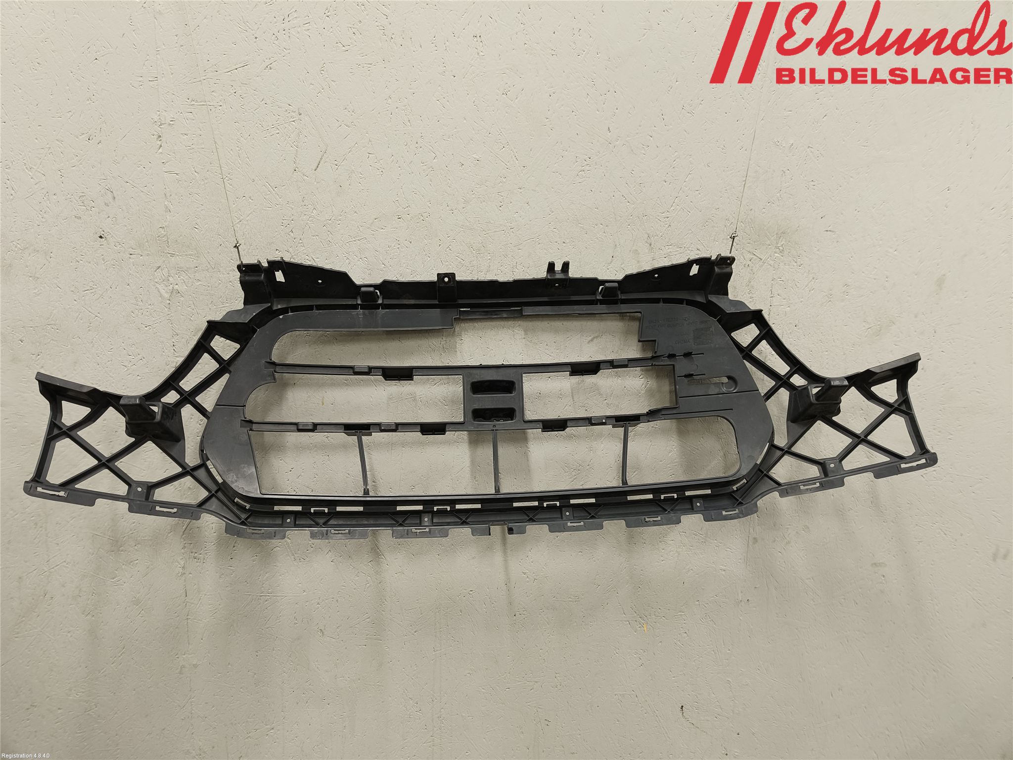 Ford TRANSIT SKÅP/BUSS 14-22 Grilldel Mitt
