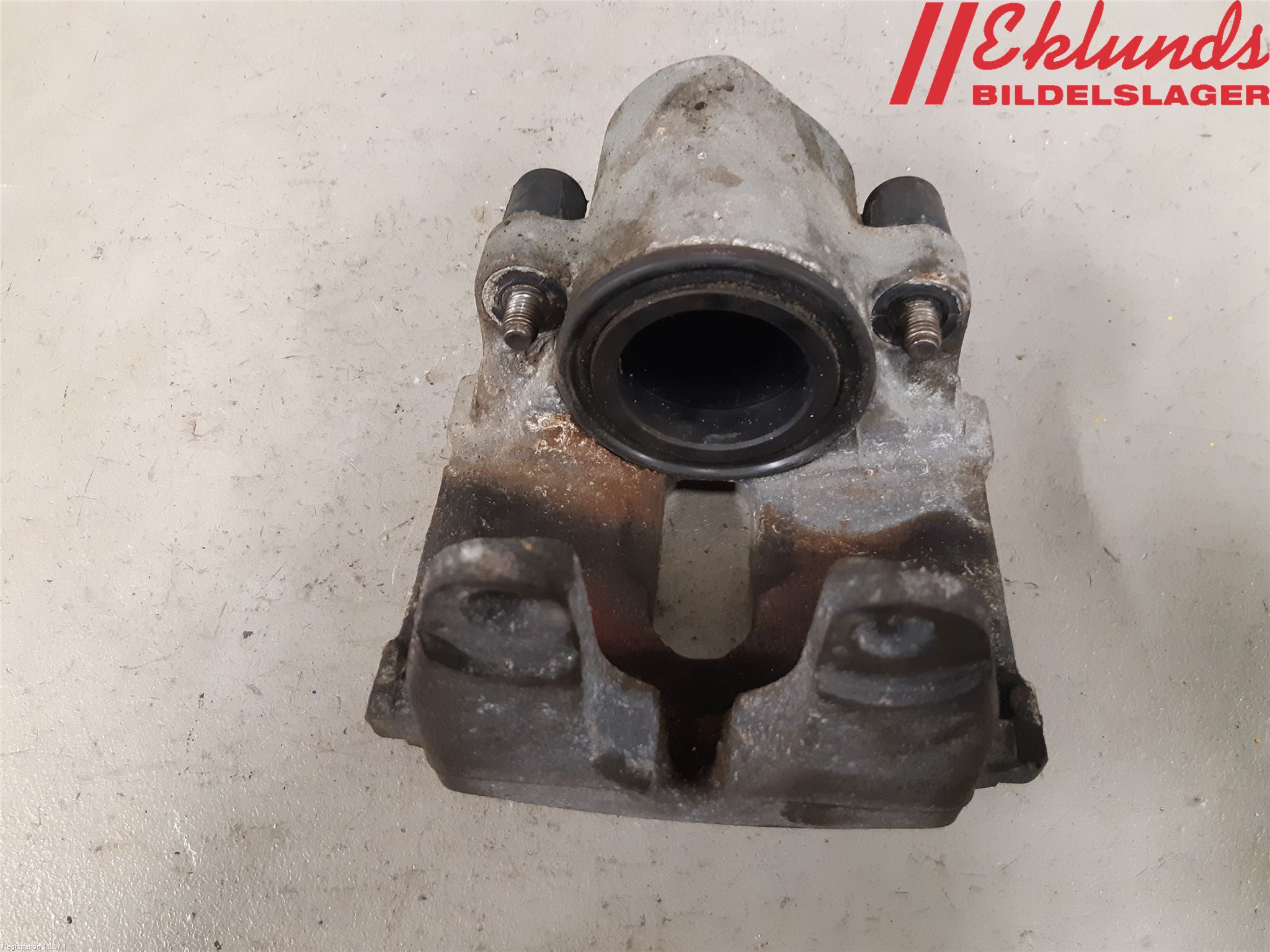 BMW X5 E53     99-06 Bromsok Fram Vänster