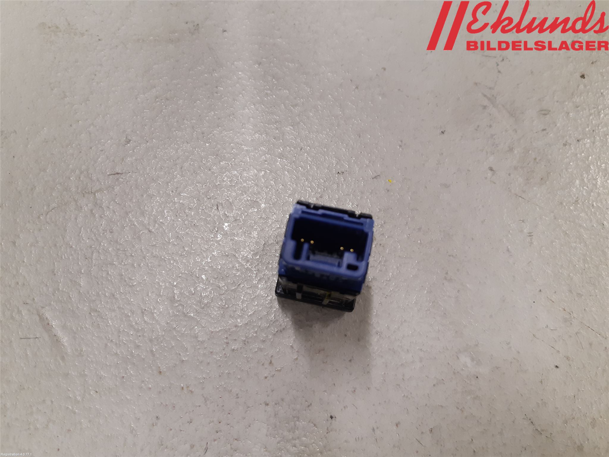 Toyota RAV4 19- Strömställare Baklucka