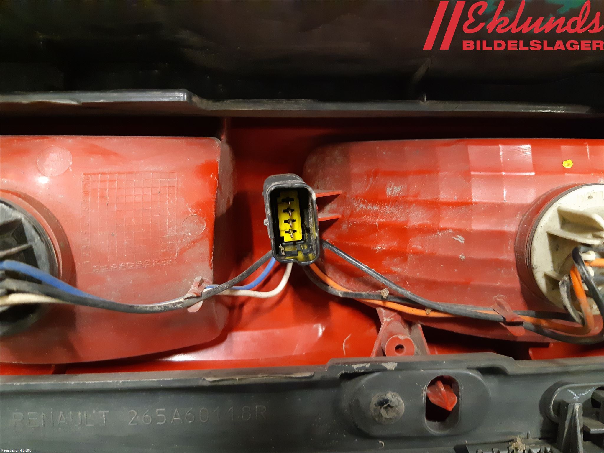 Opel VIVARO 01-14 Bakljus Höger