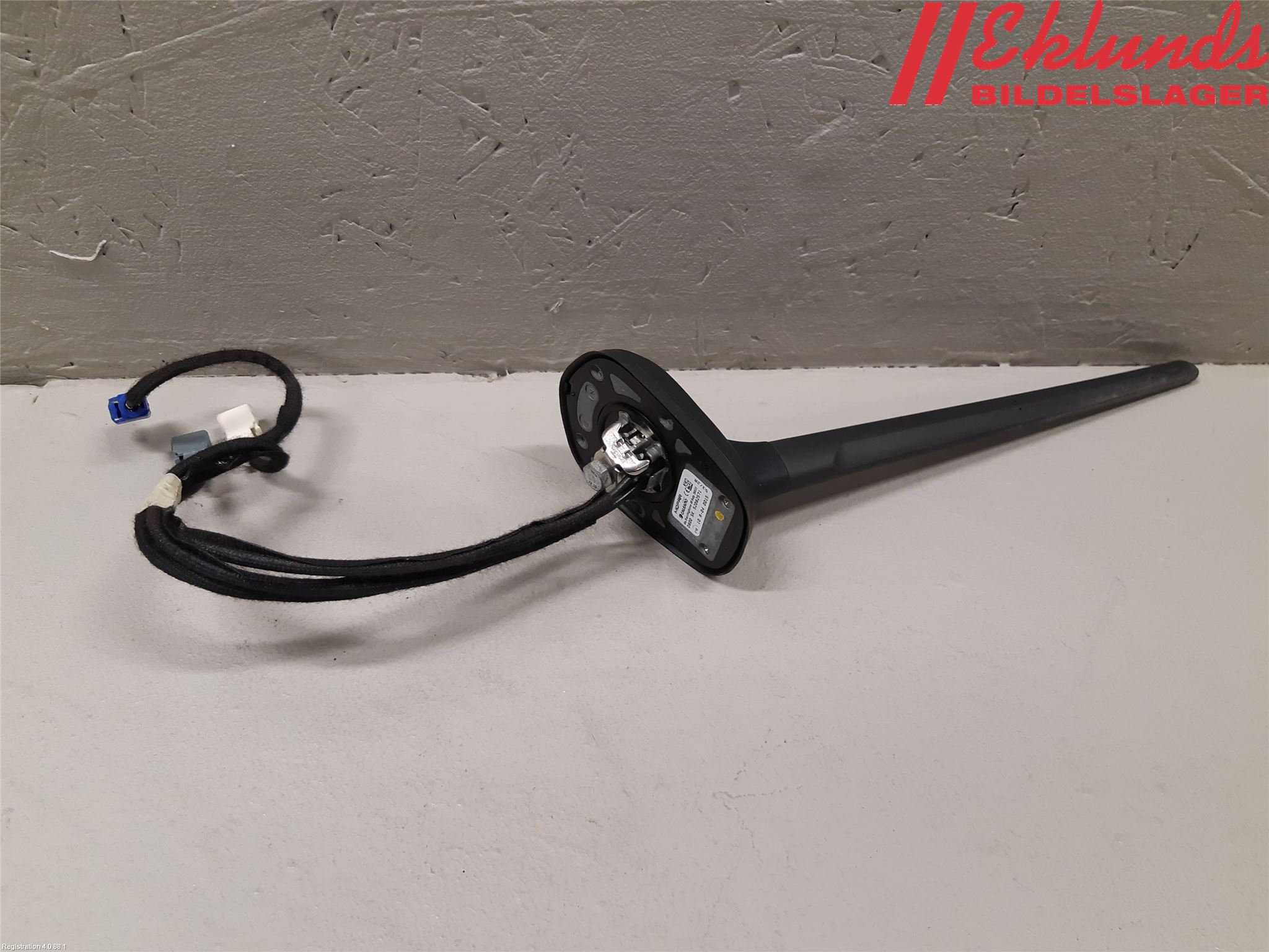 Fiat 500X 15- Antenn