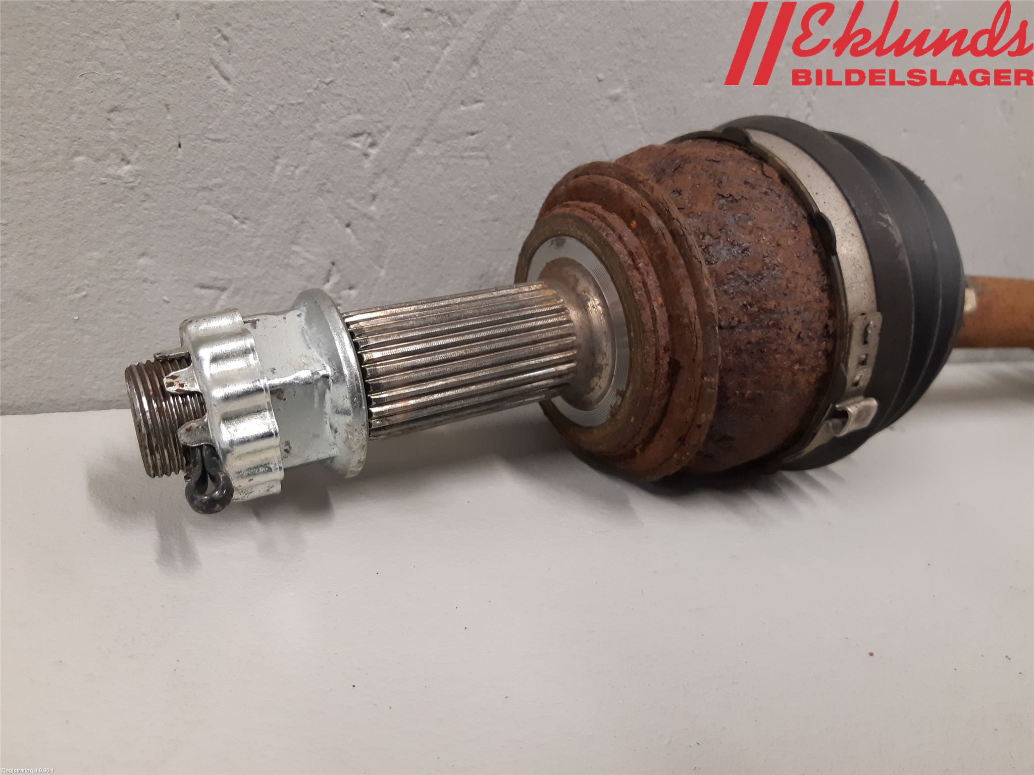Nissan QASHQAI 14-17 Drivaxel Fram Vänster