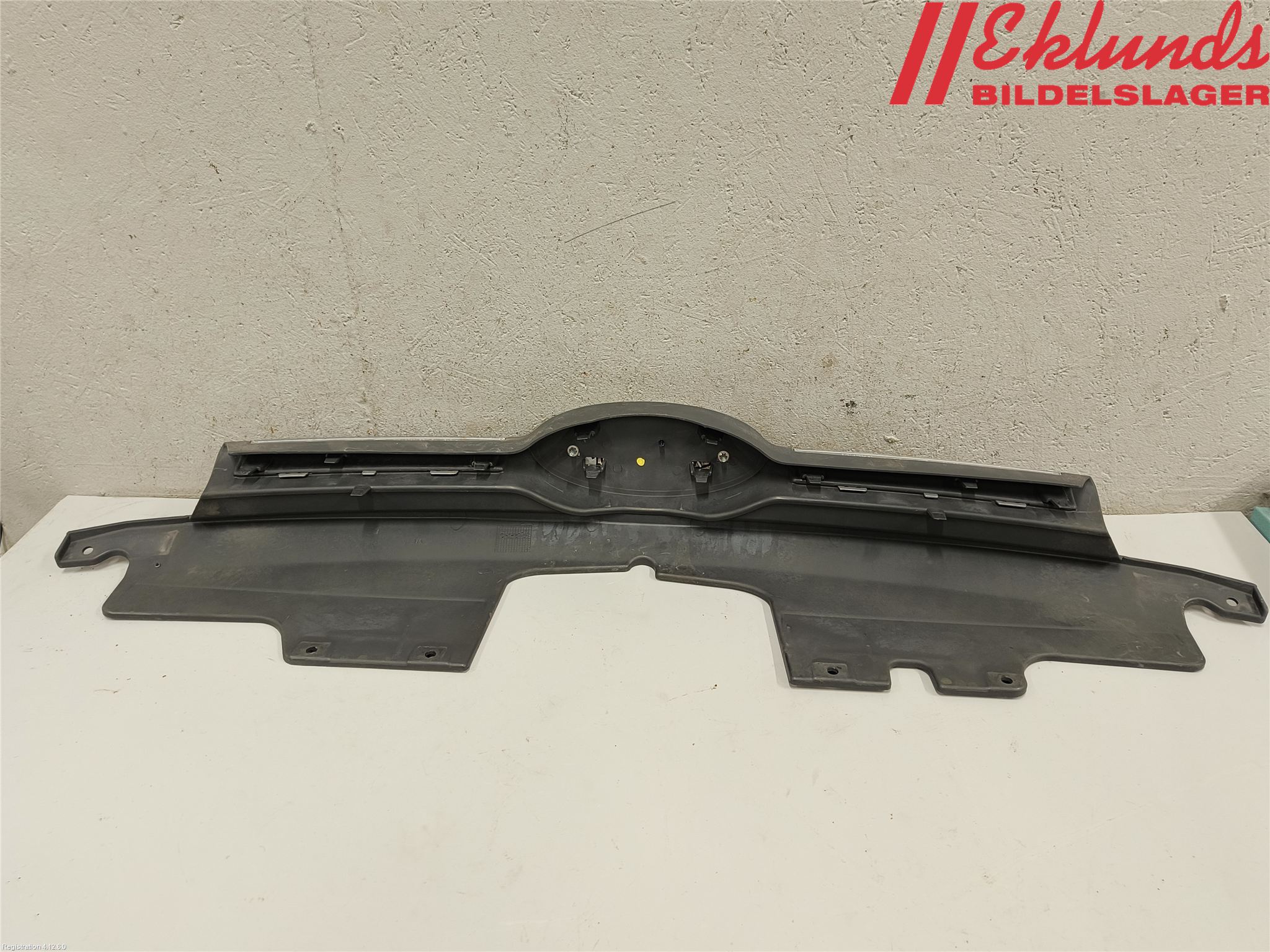 Ford TRANSIT/TOURNEO CUSTOM 13-24 Grill Komp