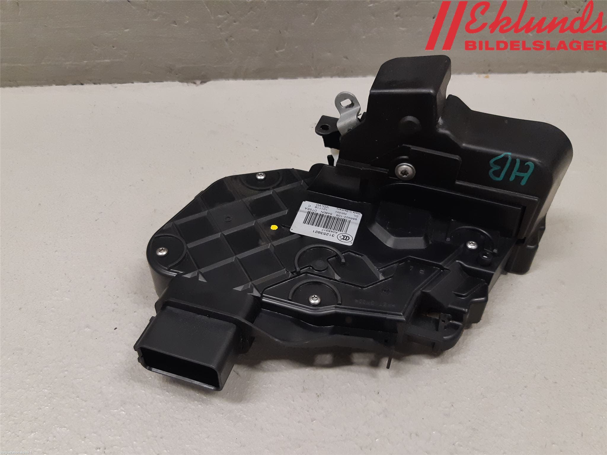 Volvo V70 08-13 Låskista-Dörrlås