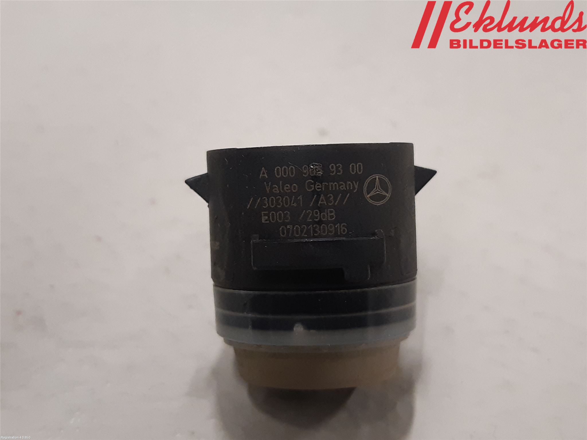 Mercedes-Benz MB E-KLASS (W212) 09-16 Parkeringshjälp Frontsensor