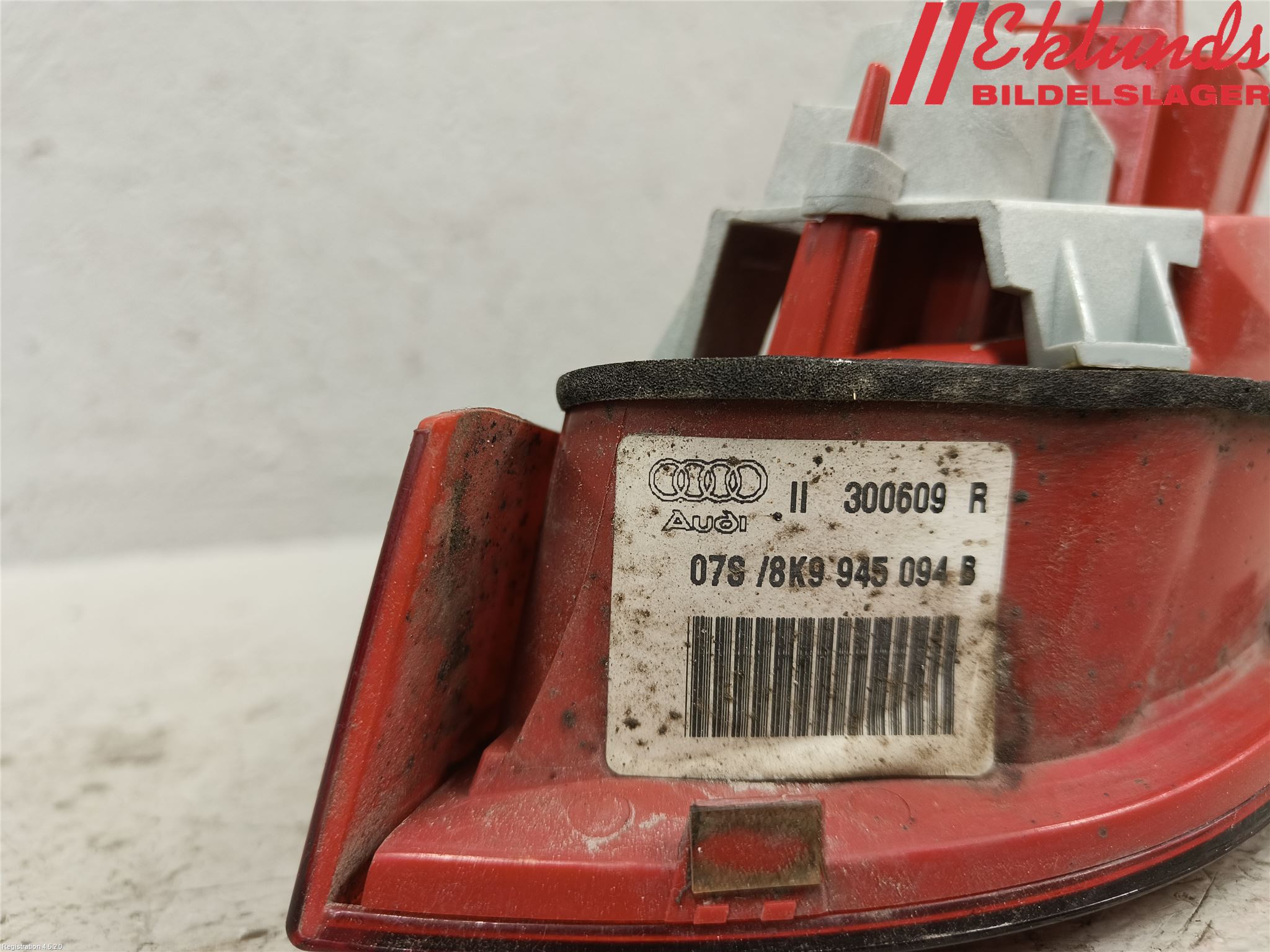 Audi A4/S4 08-11 Bakljus Lucka Hö