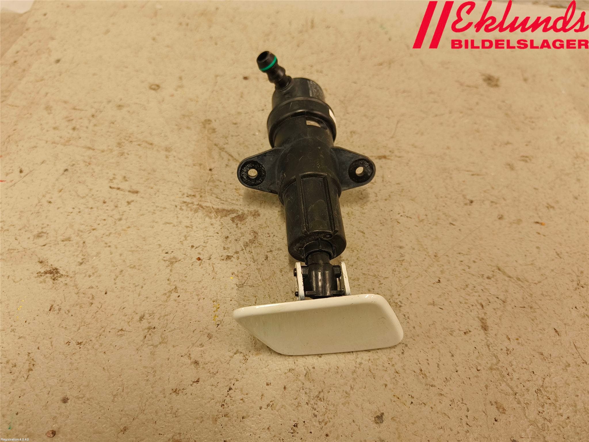 BMW 1 E87/81 5D/3D 03-11 Spolarmunstycke Strålkastare