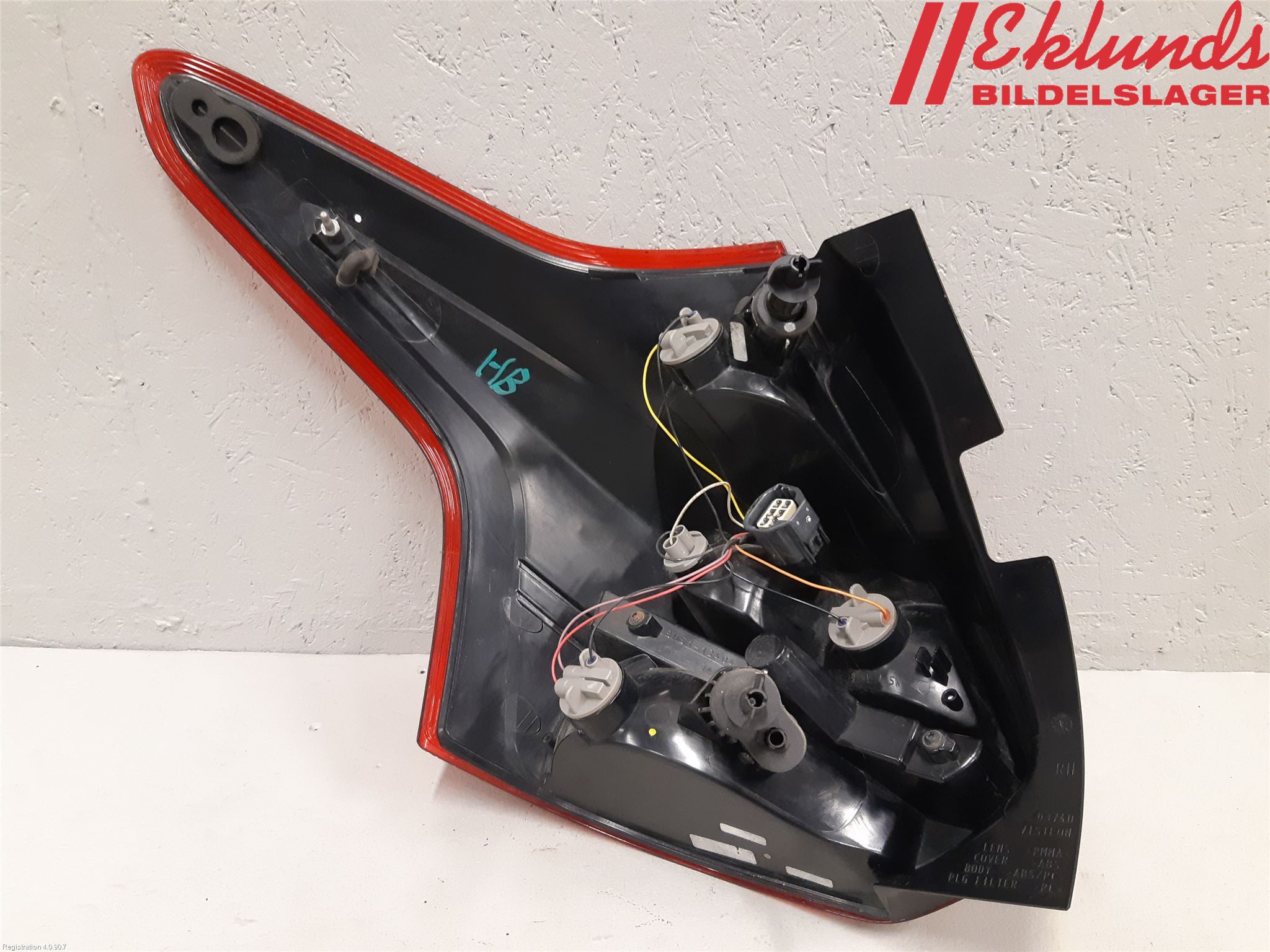 Ford FOCUS 11-14 Bakljus Höger