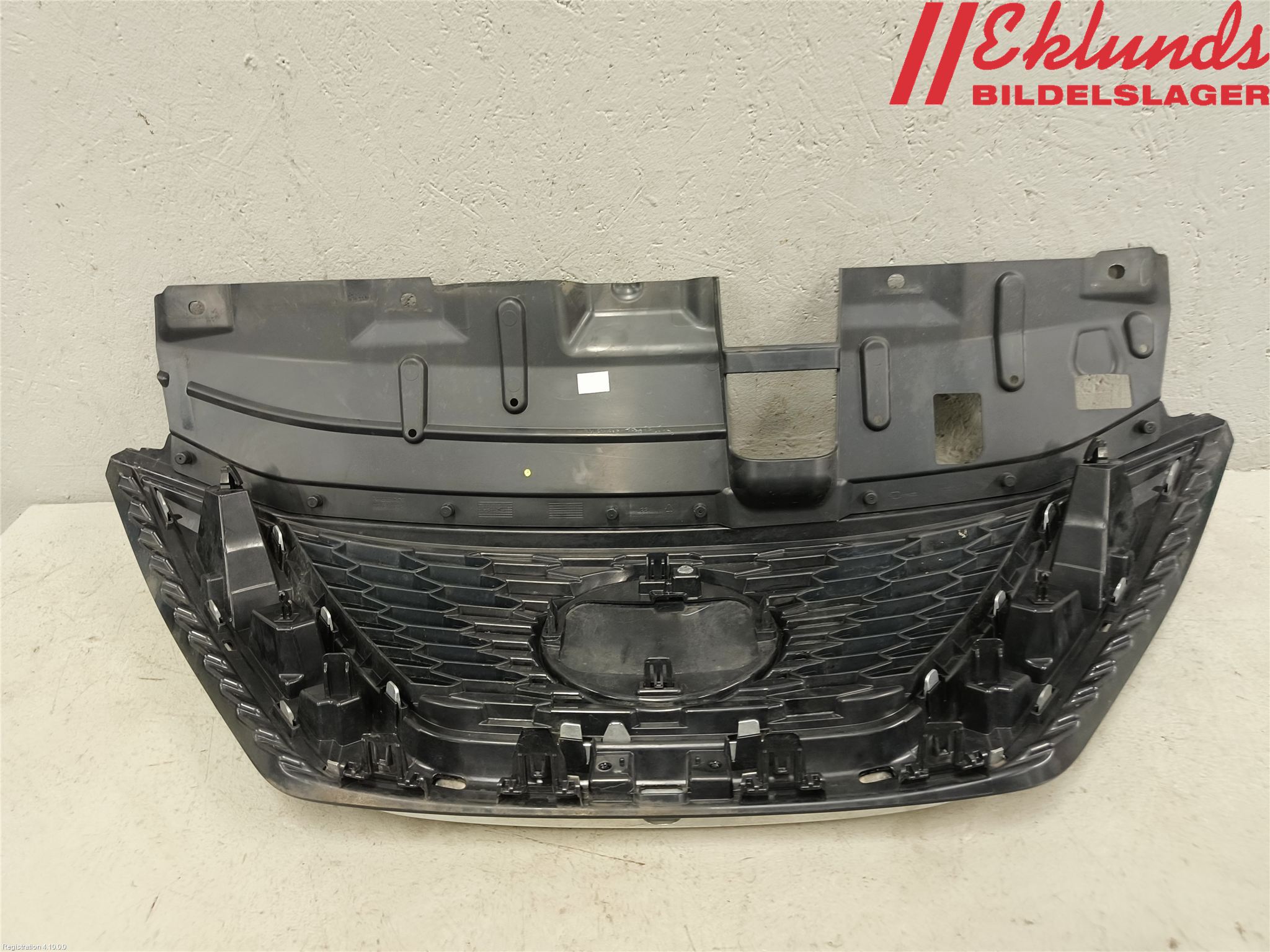 Nissan QASHQAI 17-21 Grill Komp