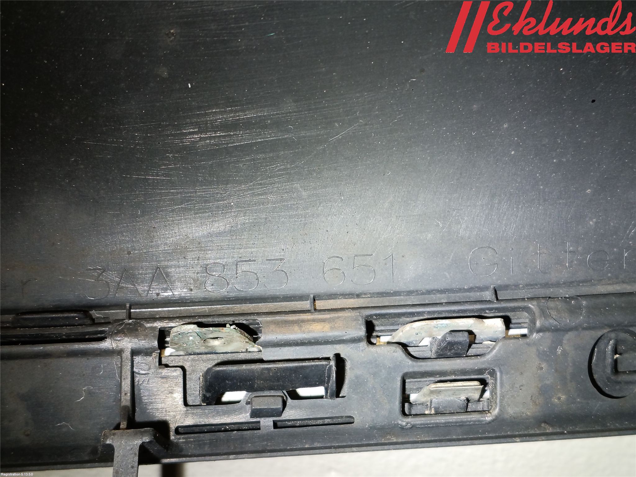 Volkswagen VW PASSAT 11-14 Grill Komp